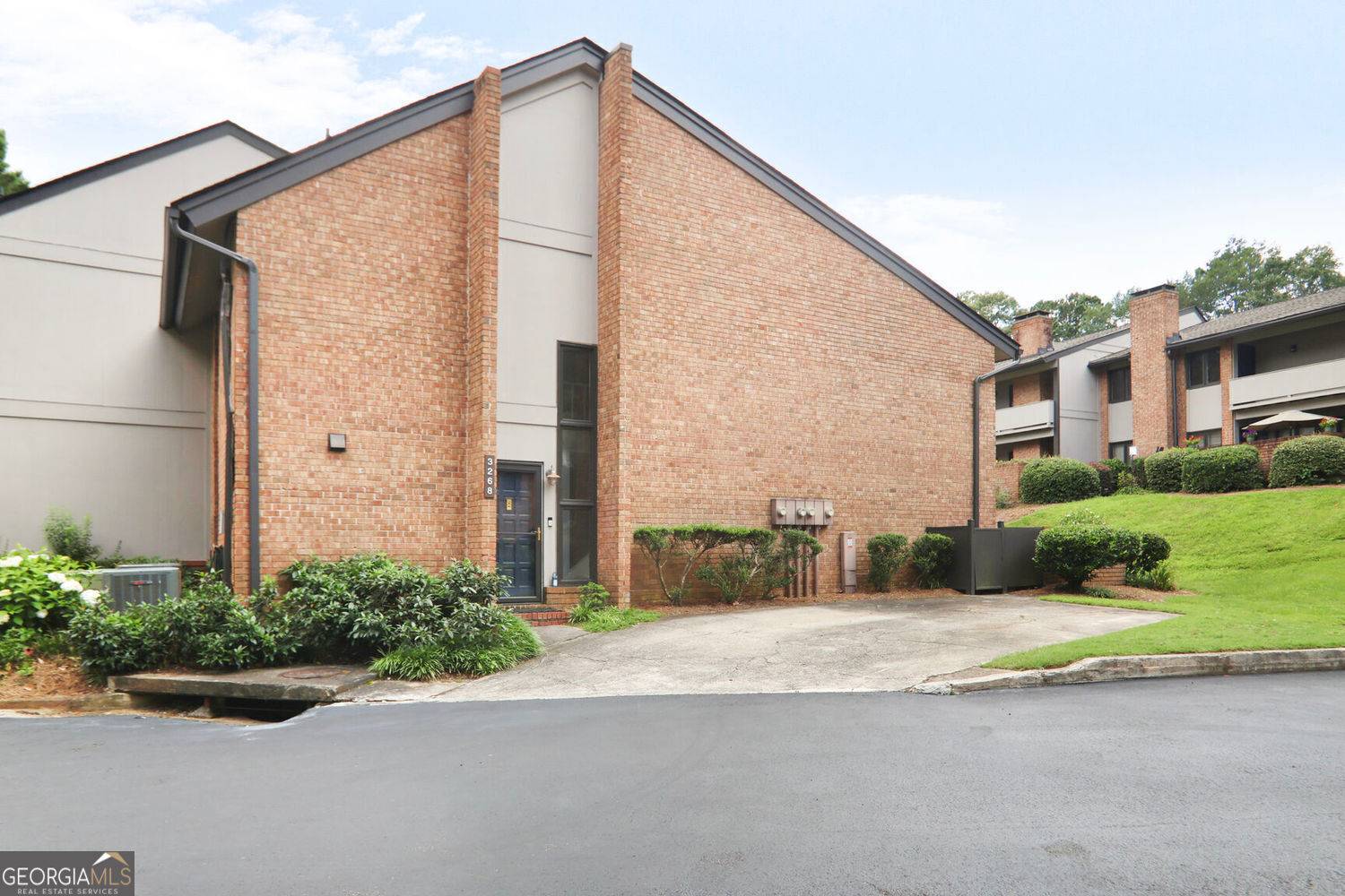 Atlanta, GA 30329,3268 Clairmont North RD NE