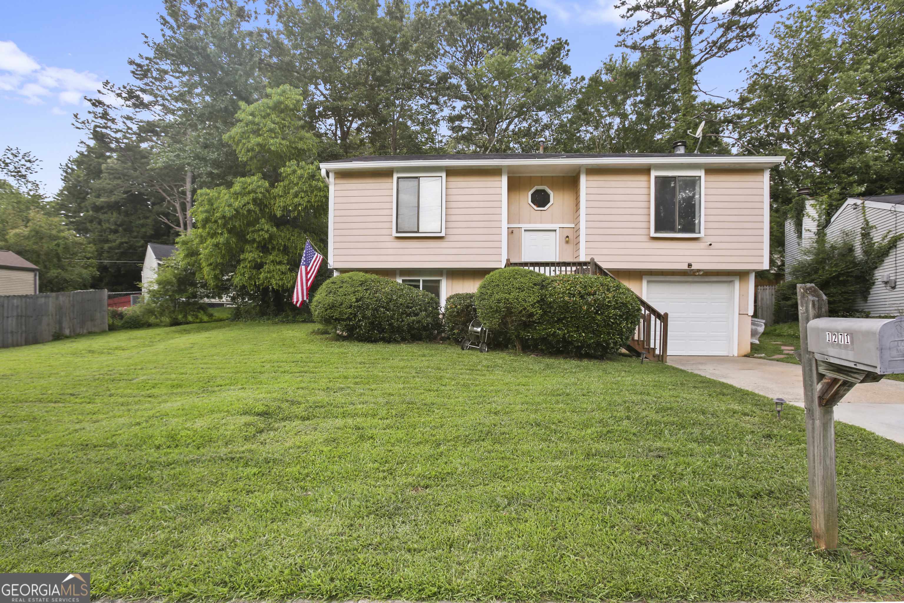 Stone Mountain, GA 30088,1271 Muirforest LN