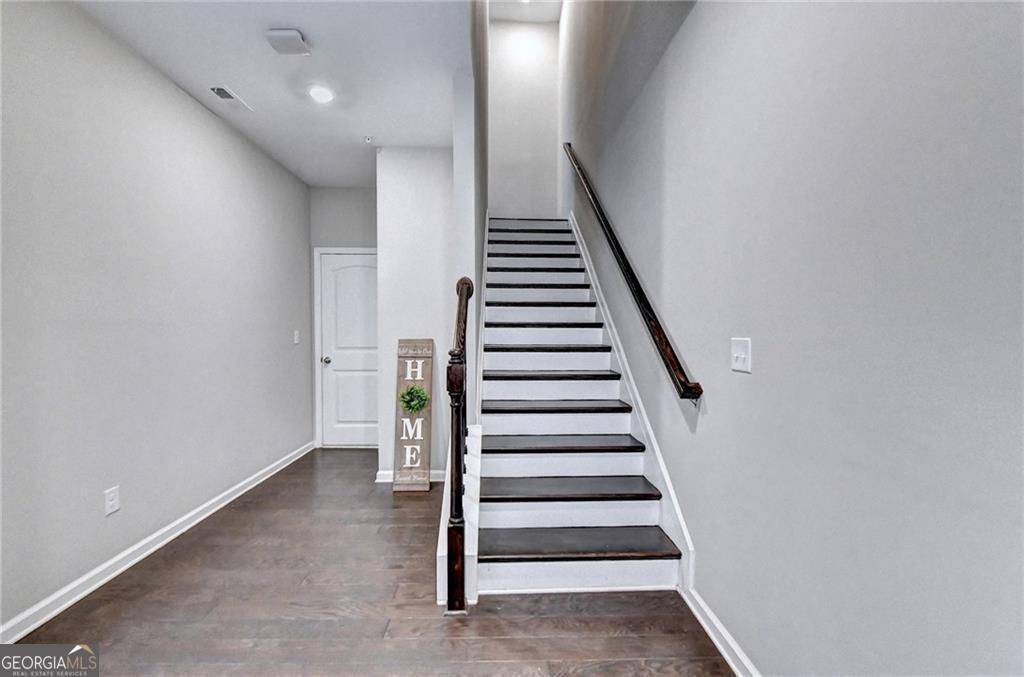 Alpharetta, GA 30005,711 Topsail LN