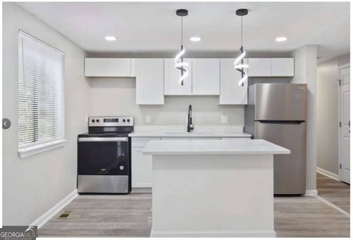 Lithonia, GA 30058,2106 Singer WAY