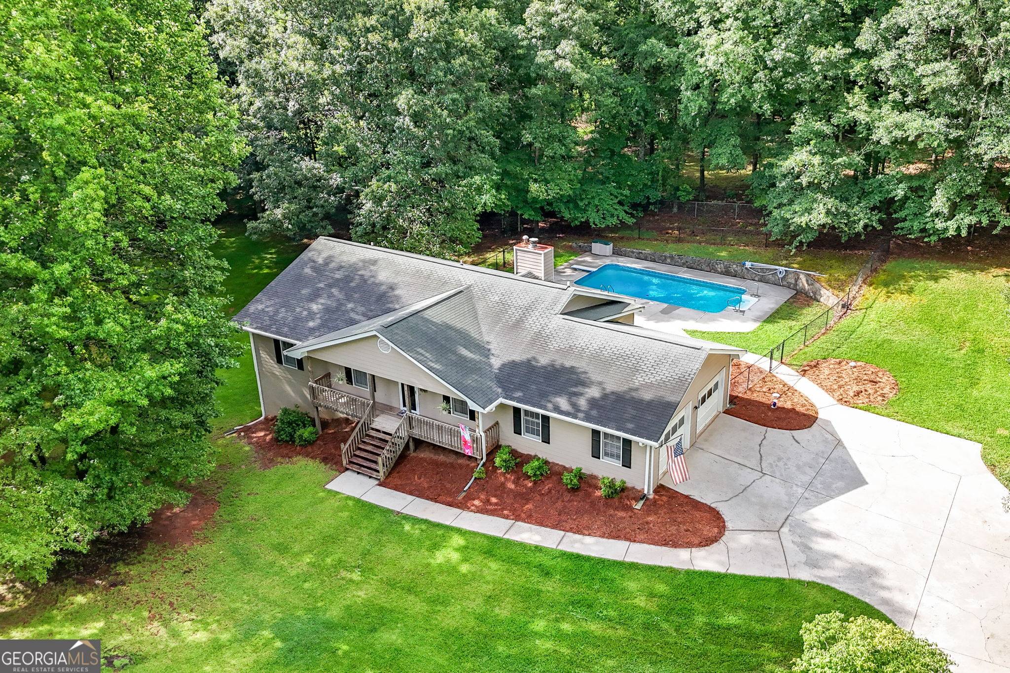Fayetteville, GA 30215,185 Downybrook LN