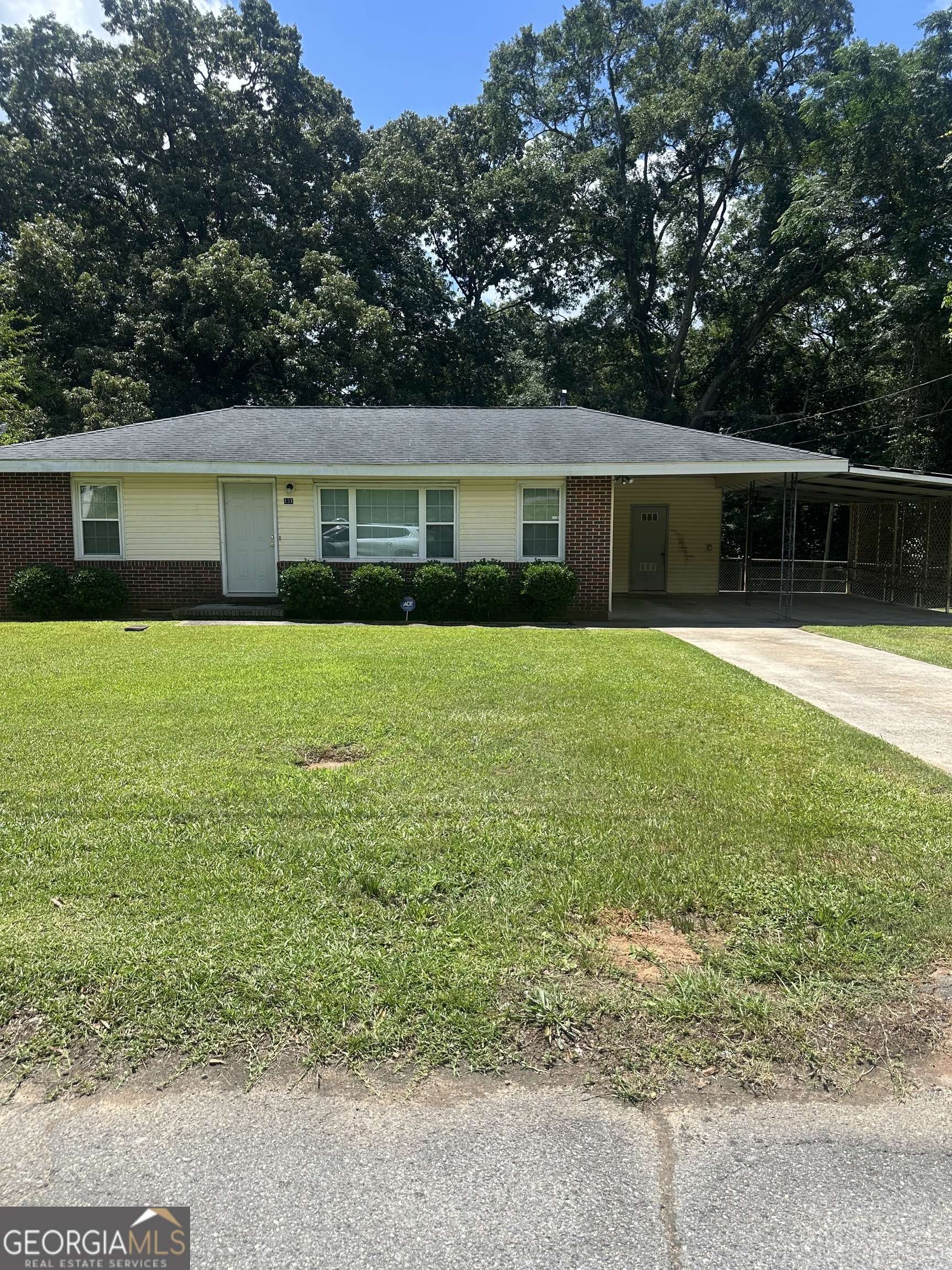 Milledgeville, GA 31061,131 Oak AVE