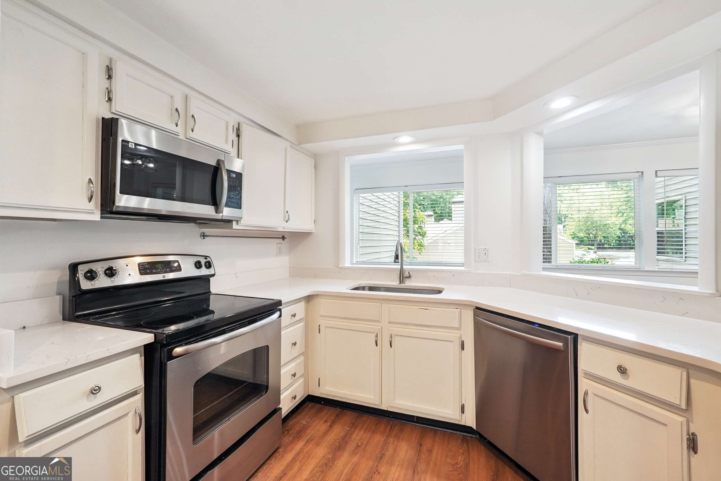 Sandy Springs, GA 30328,30 Dunwoody Springs DR