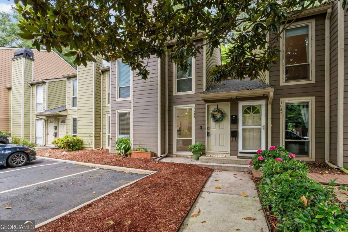Atlanta, GA 30339,1088 Riverbend Club DR SE
