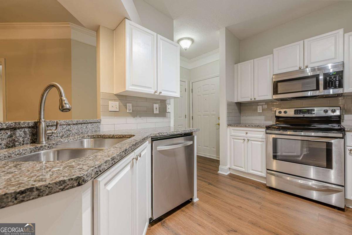 Alpharetta, GA 30004,422 Pembrooke CIR #422