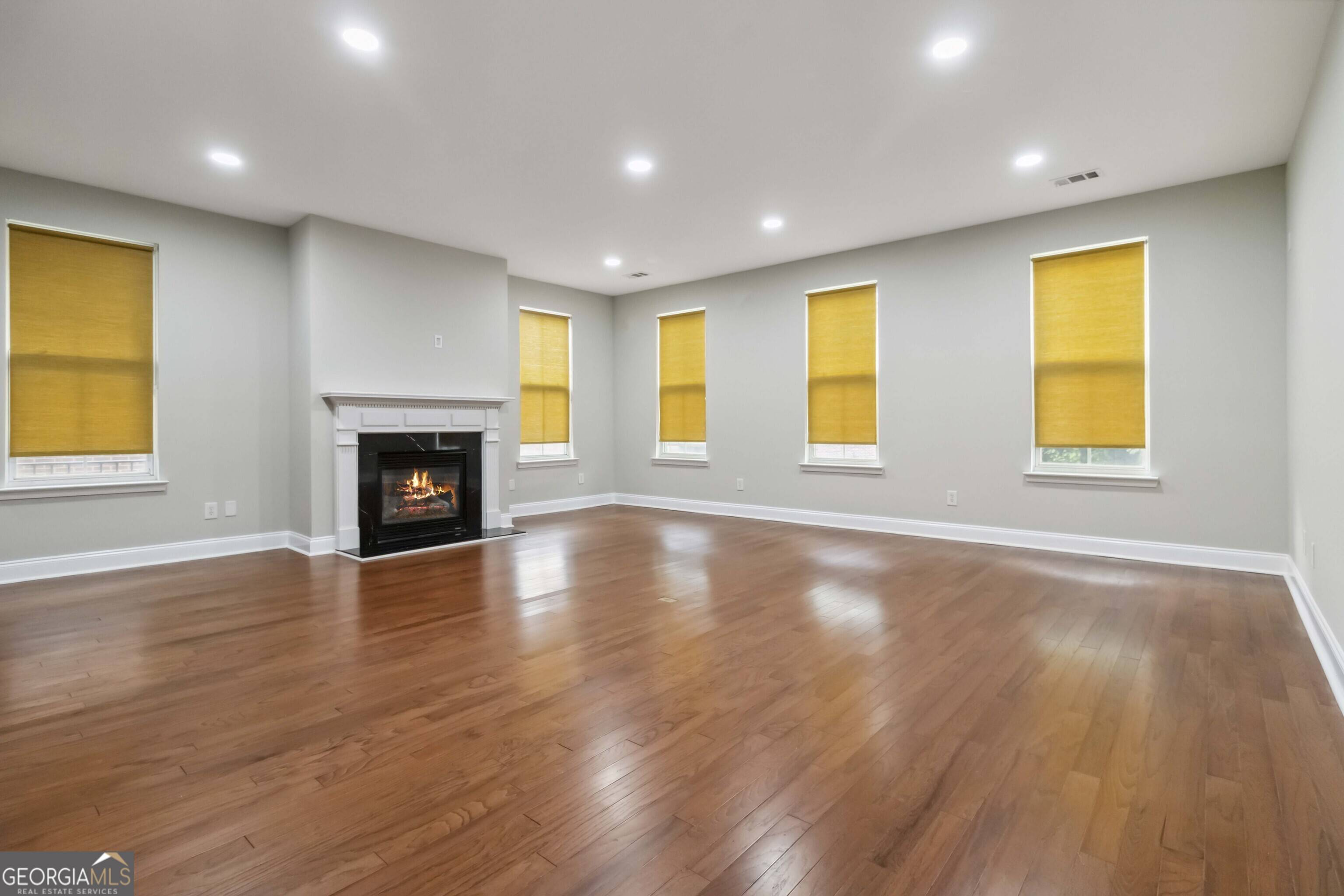 Norcross, GA 30093,5933 Brookside Oak CIR