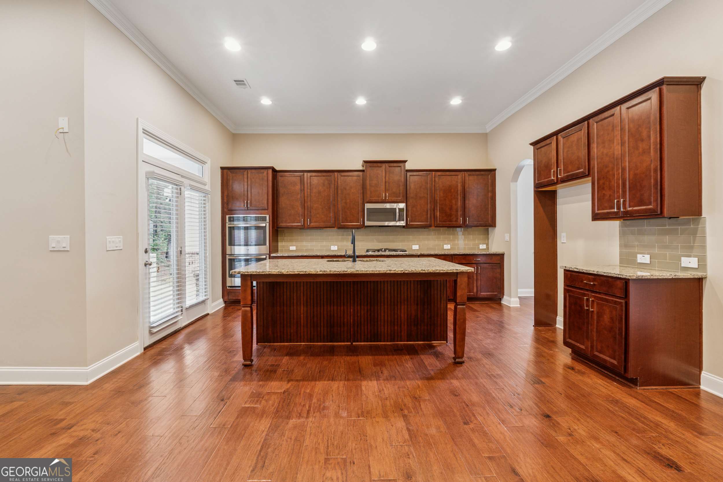 Sugar Hill, GA 30518,430 La Perla DR