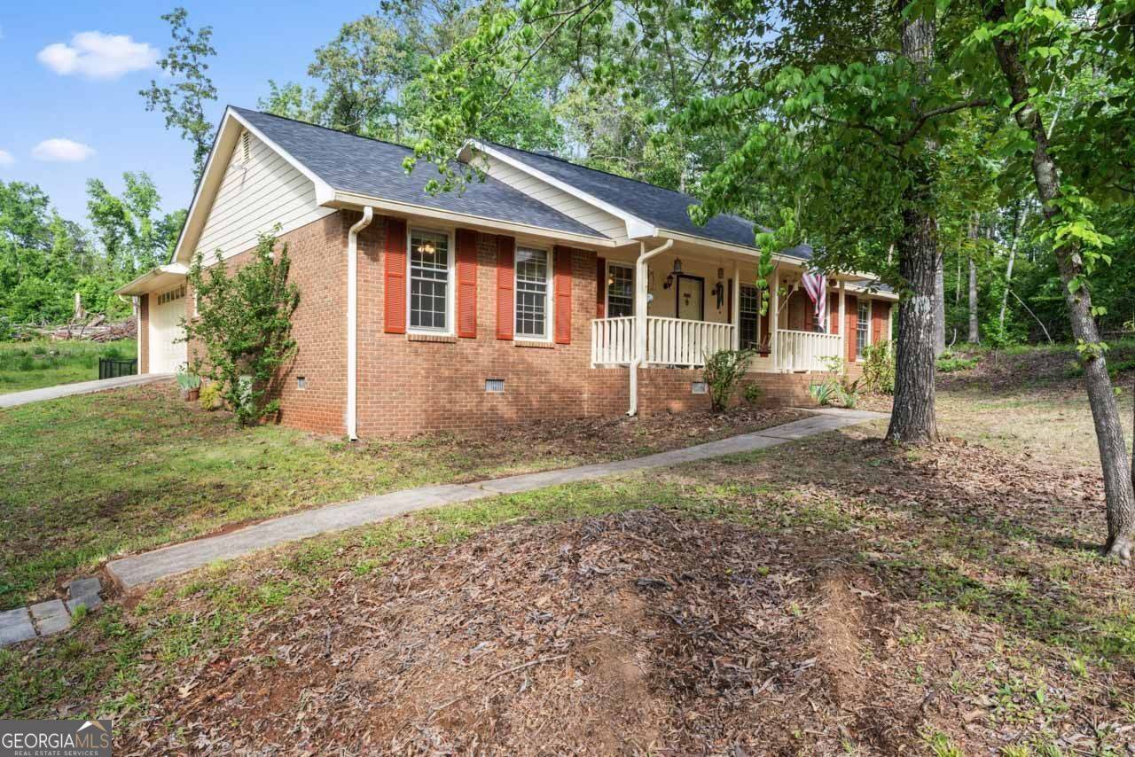 Jackson, GA 30233,368 Henry Higgins RD