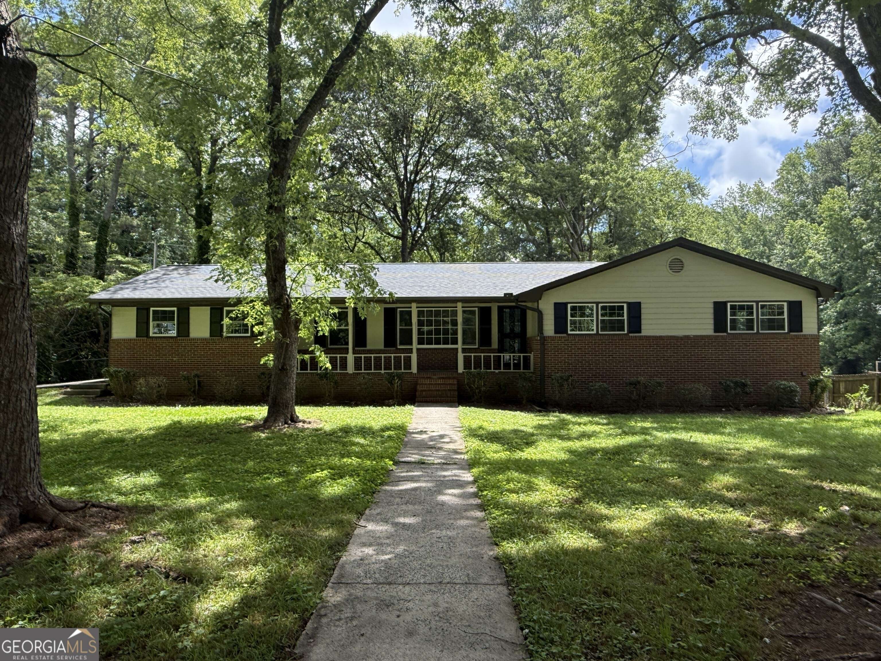 Marietta, GA 30064,420 Creekview CT