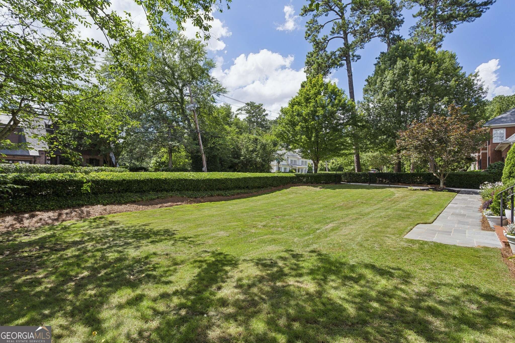 Atlanta, GA 30327,2671 Bohler RD NW
