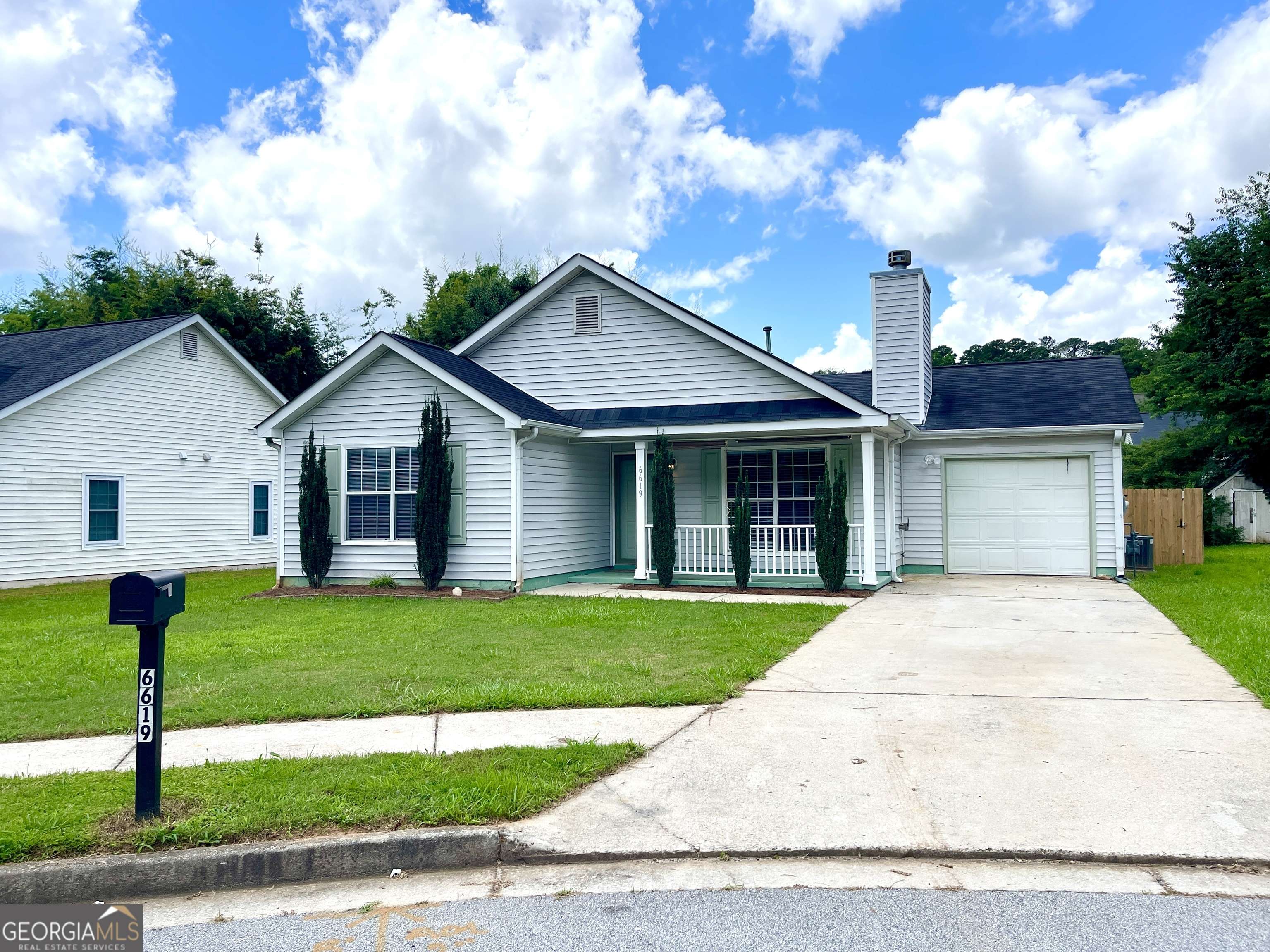 Rex, GA 30273,6619 Saganaw DR