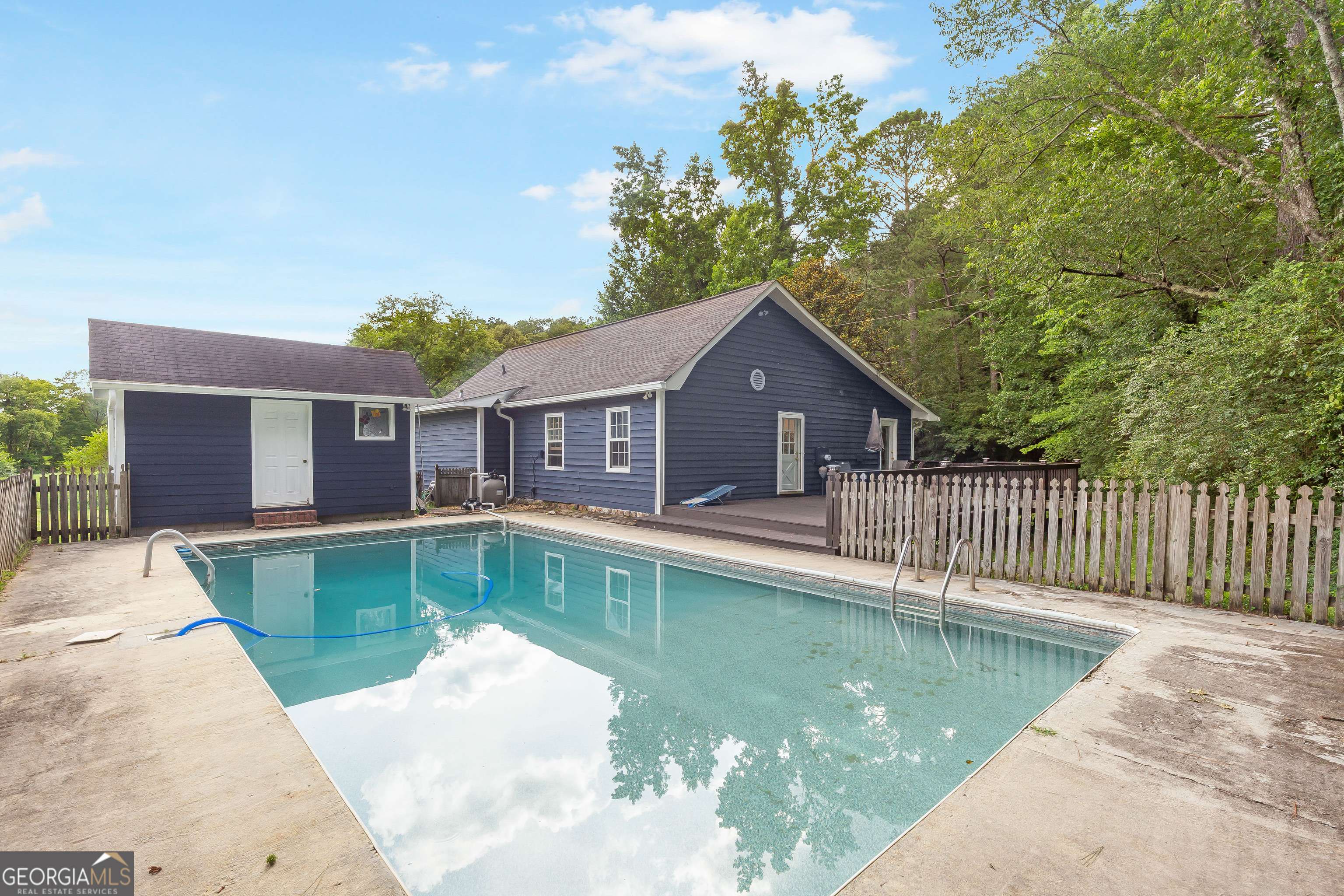 Armuchee, GA 30105,412 Perry RD