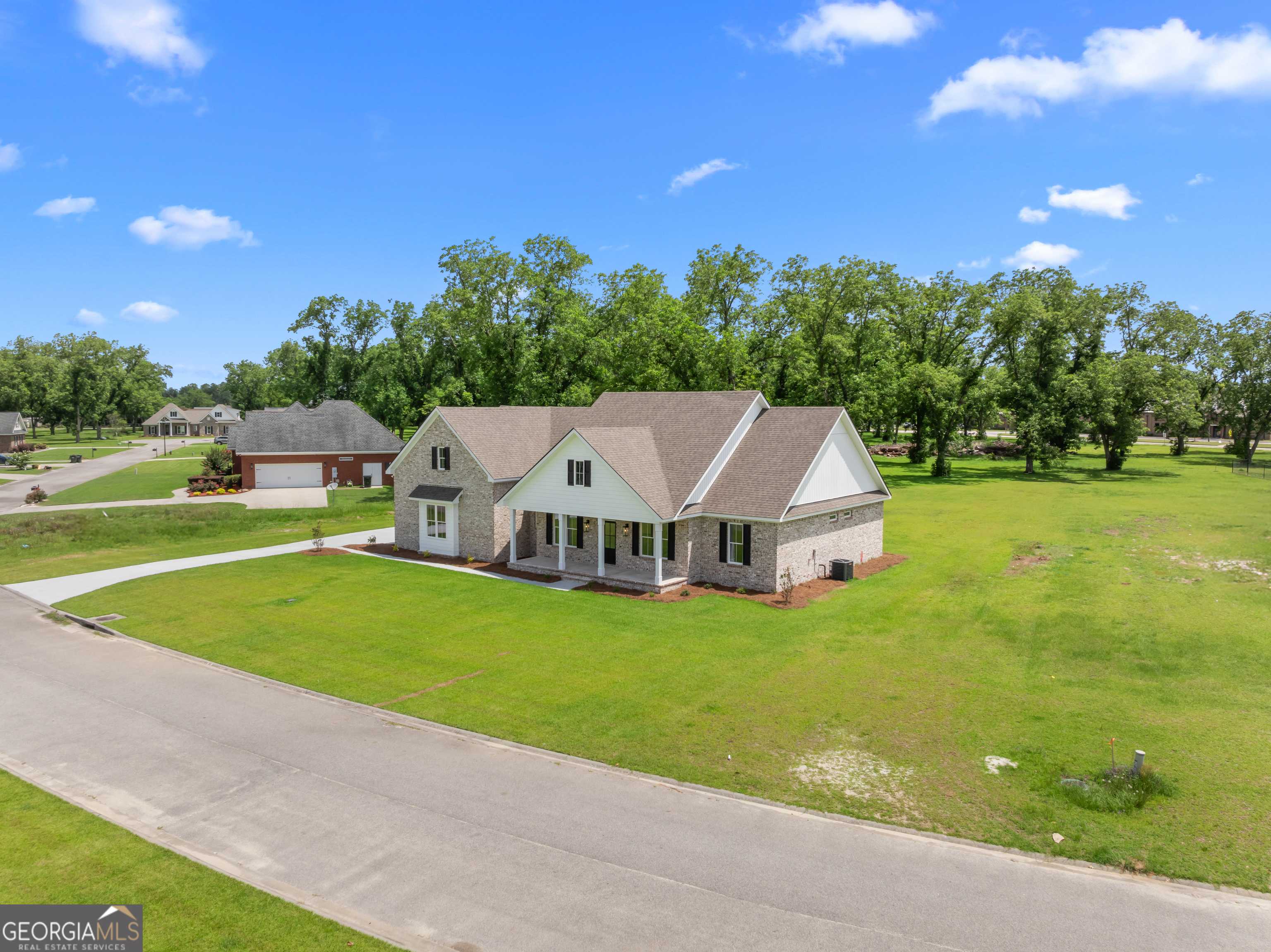 Claxton, GA 30417,9 Honeysuckle DR