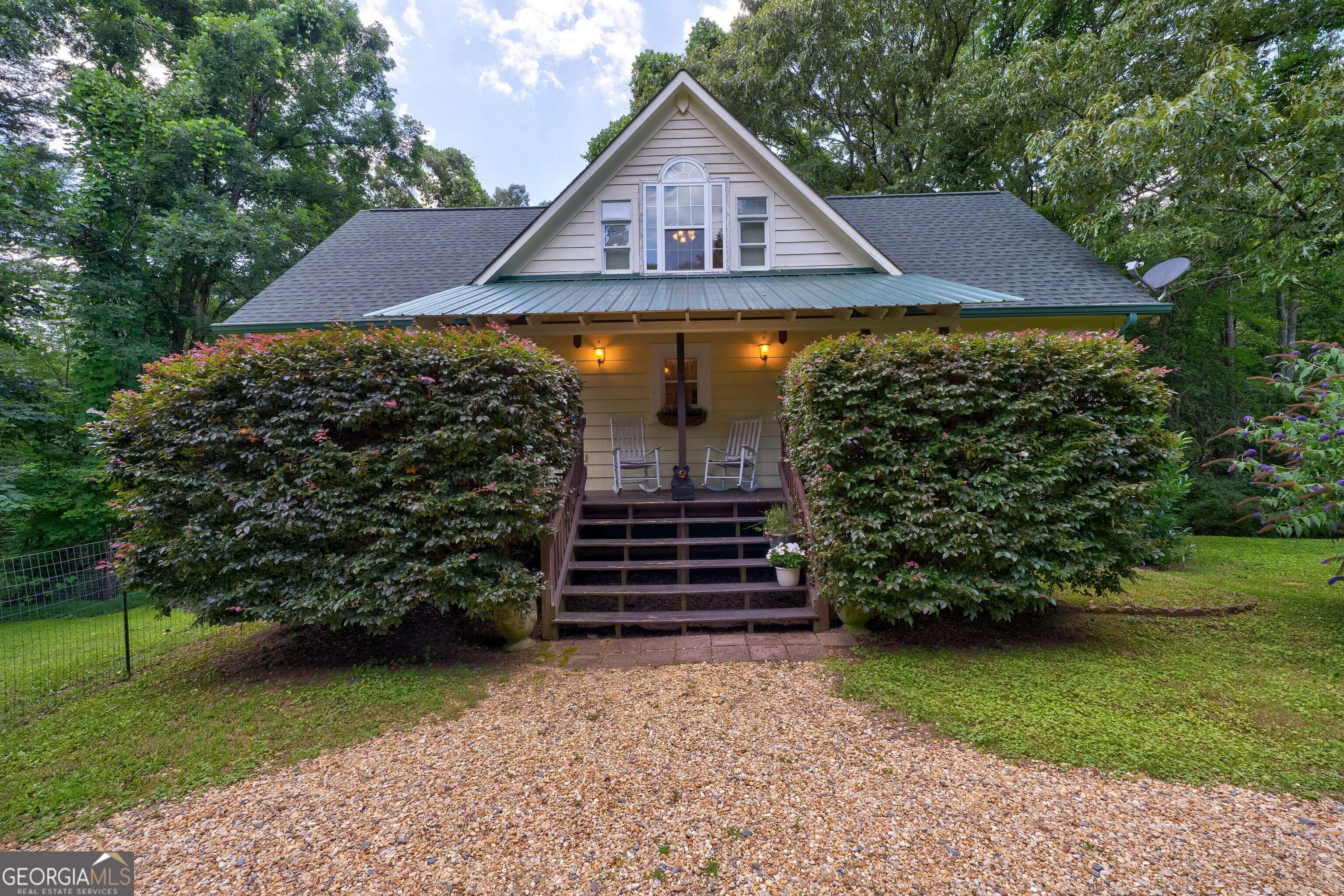 Ellijay, GA 30540,279 Gartrell ST