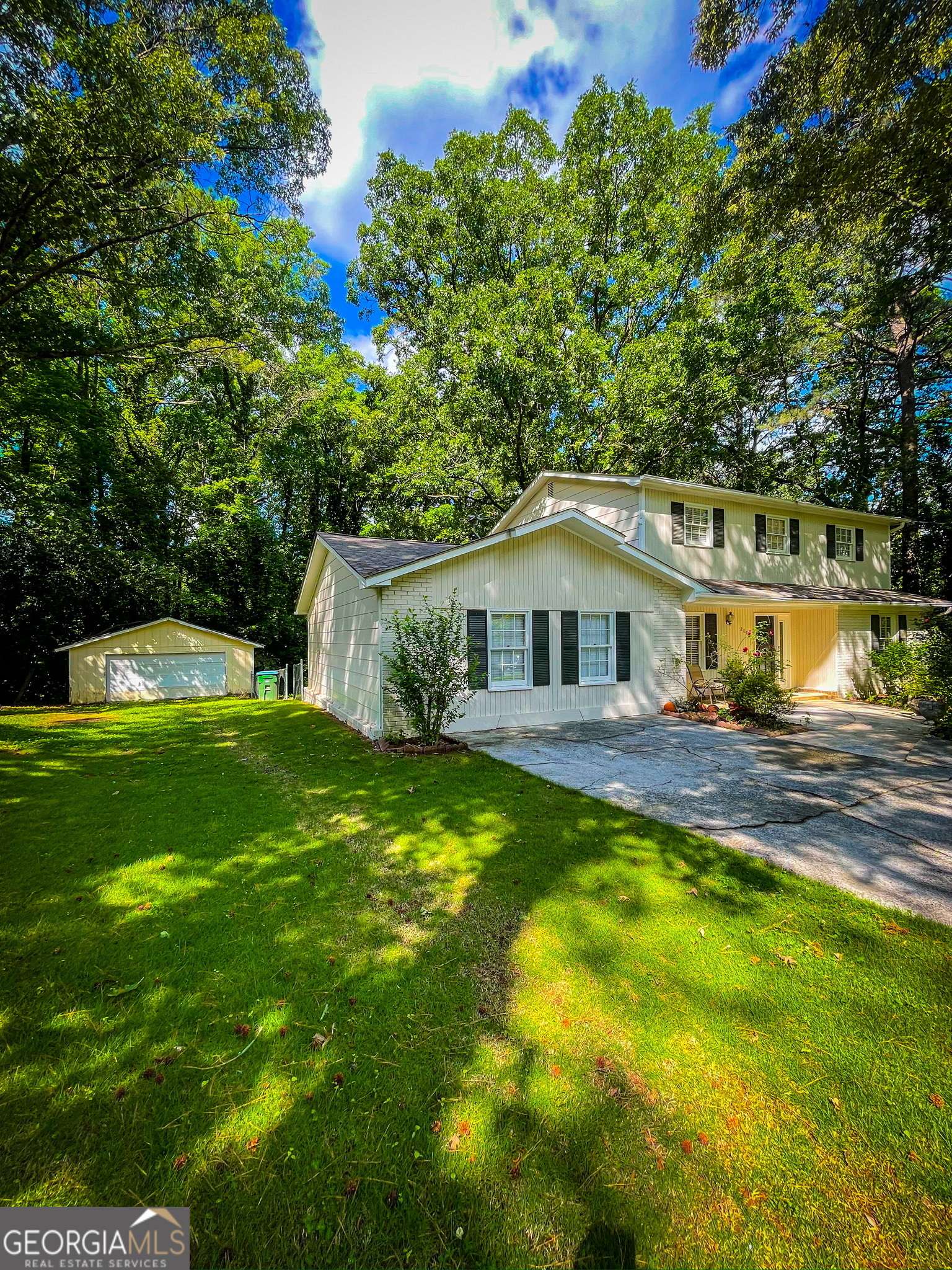 Lawrenceville, GA 30044,287 Willow Cove CT