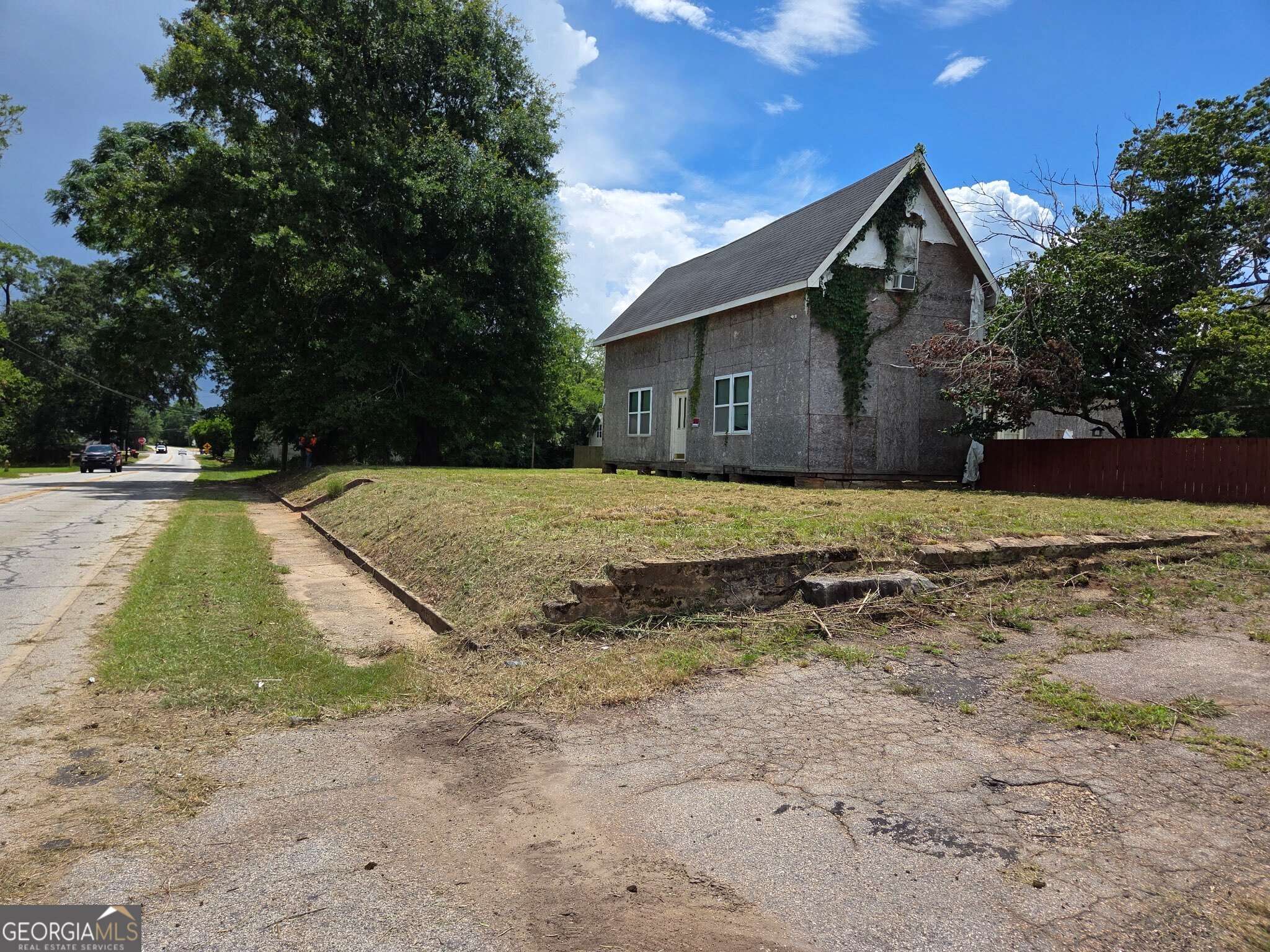Hogansville, GA 30230,525 GA Hwy 100