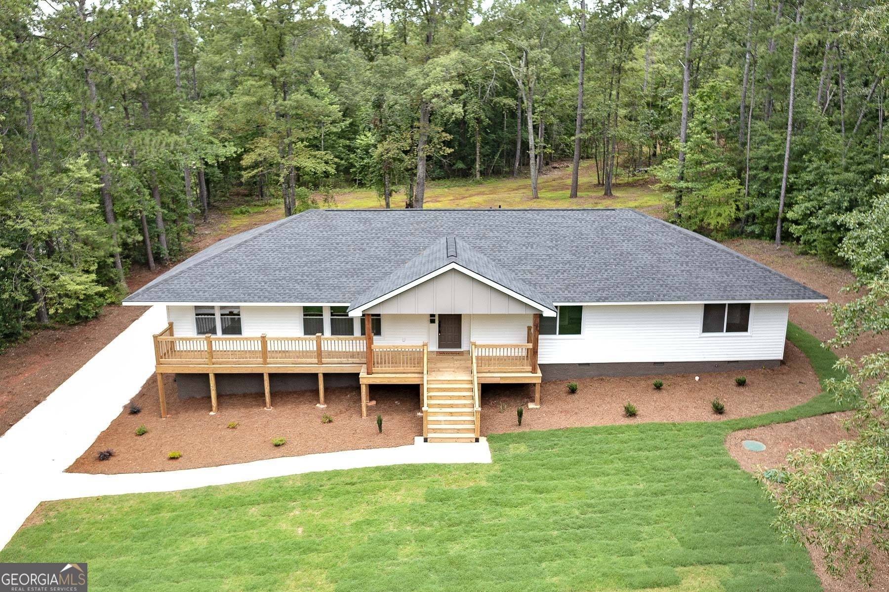 Williamson, GA 30292,146 Rivers RD