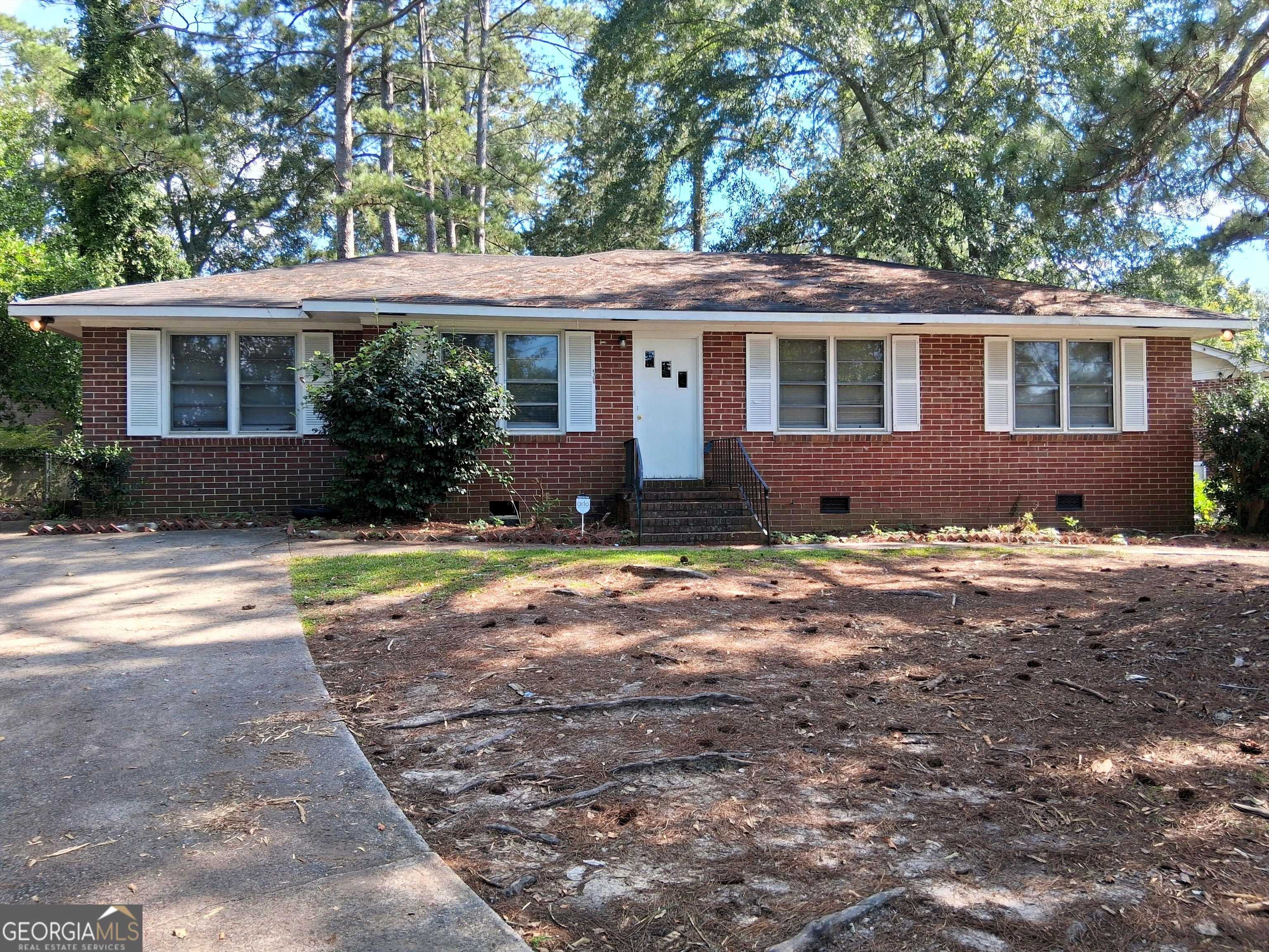 Macon, GA 31204,4158 Log Cabin DR