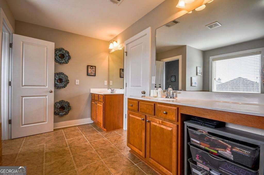 Lawrenceville, GA 30044,963 Ensign Peak CT