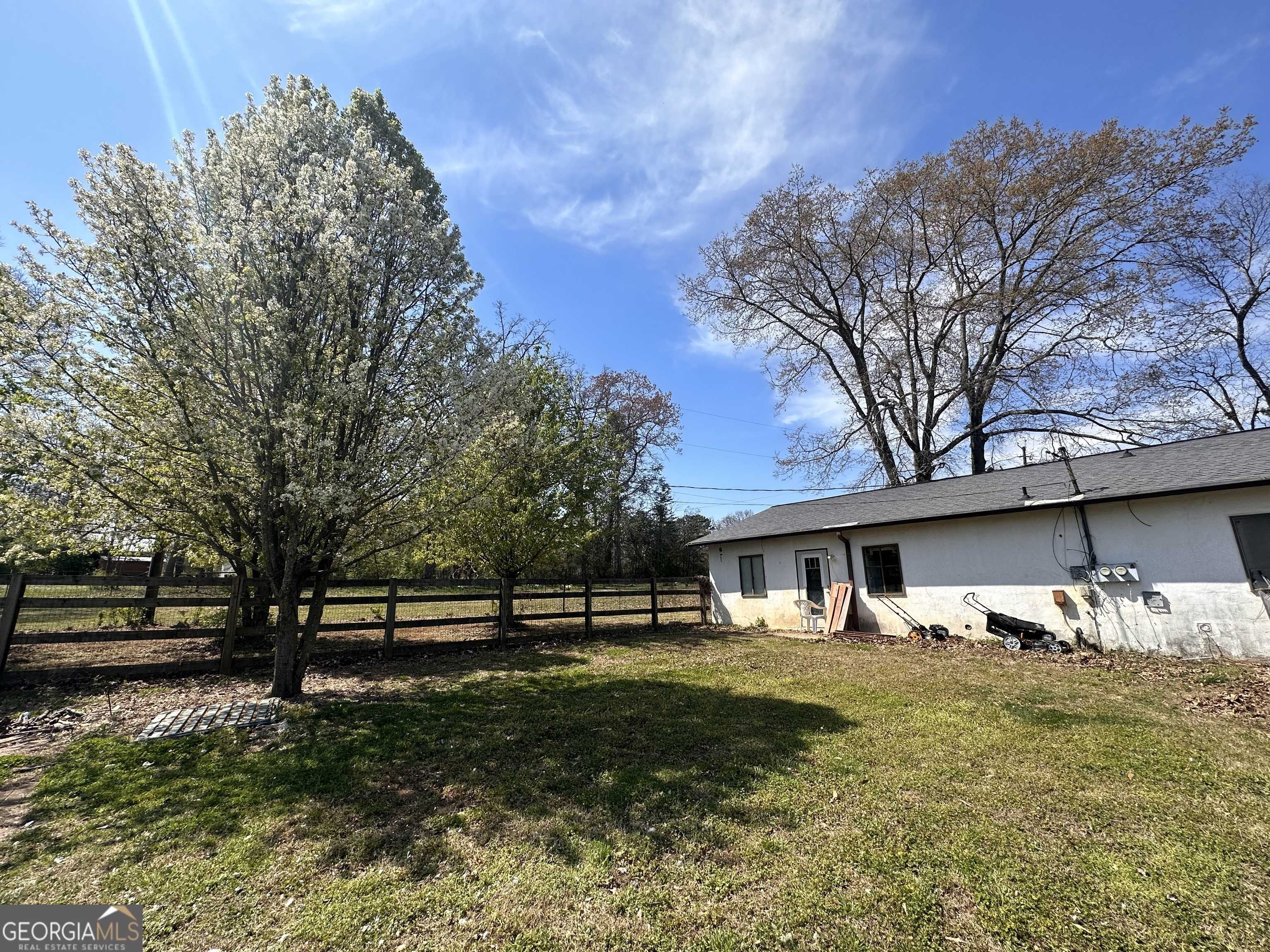 Clermont, GA 30527,481 Main ST