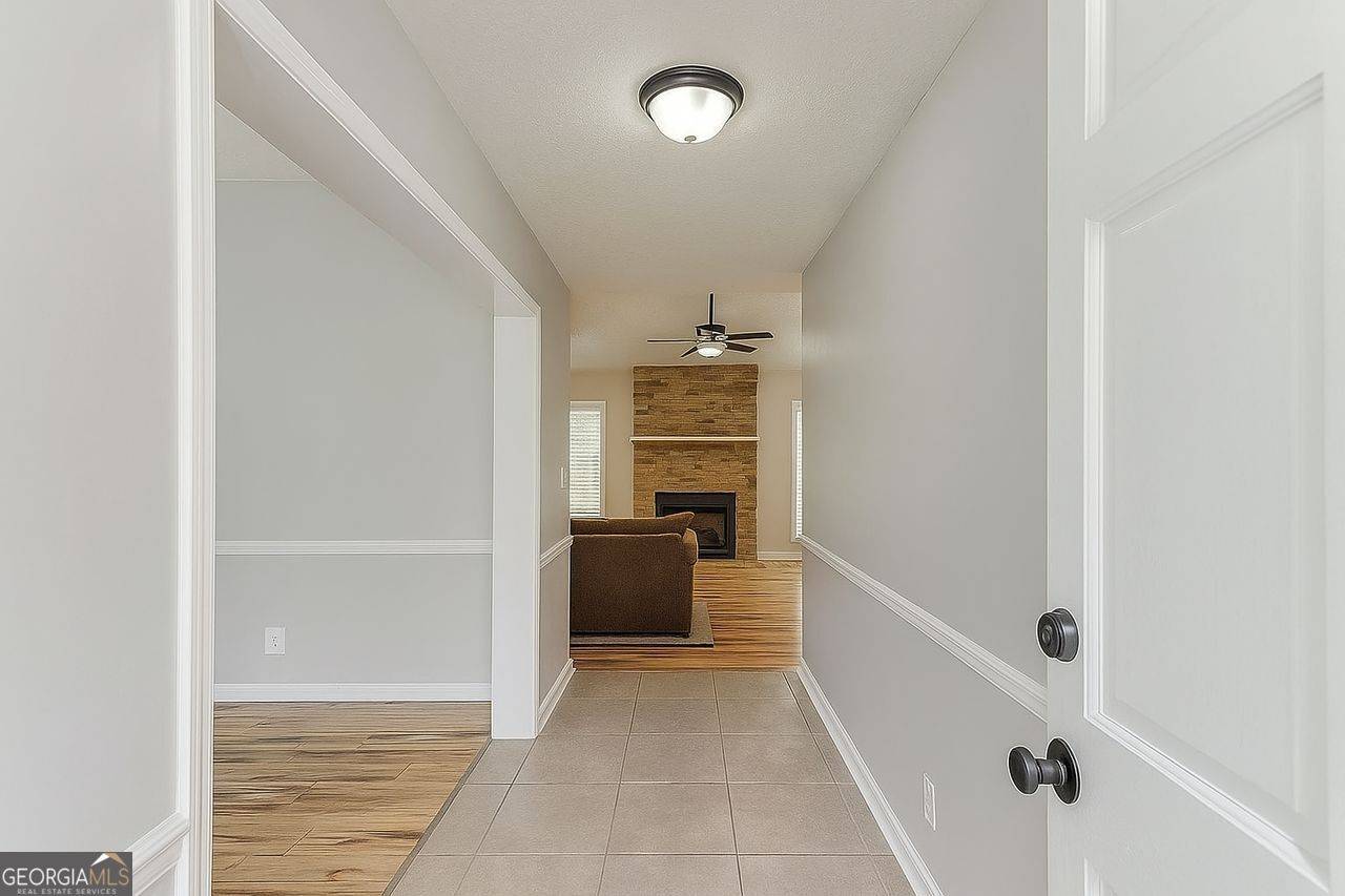 Flowery Branch, GA 30542,4434 HIDDEN OAKS DR