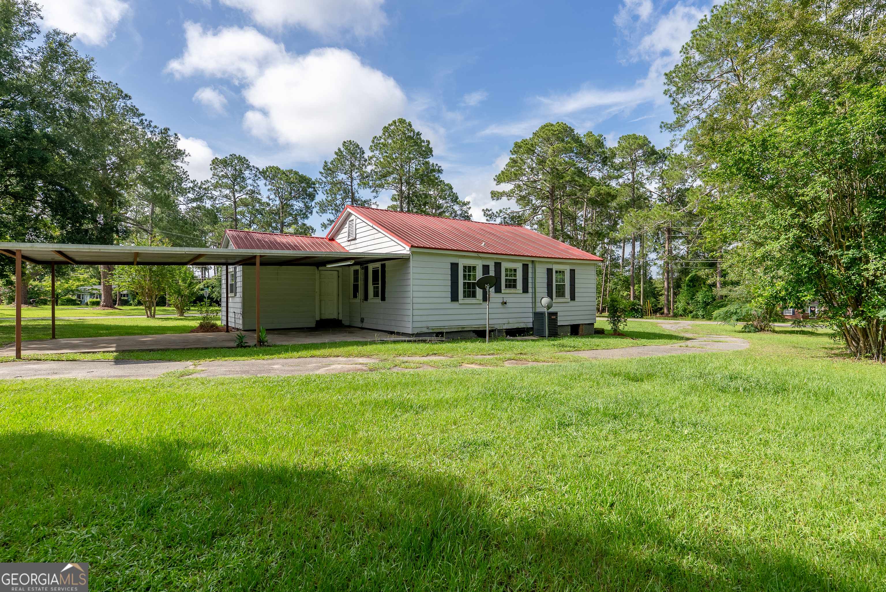 Pelham, GA 31779,438 Dogwood DR NE