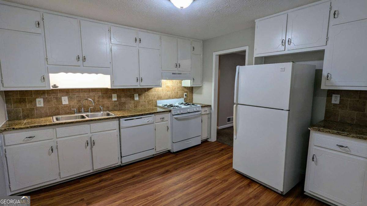 Snellville, GA 30039,3900 Ferncliff RD