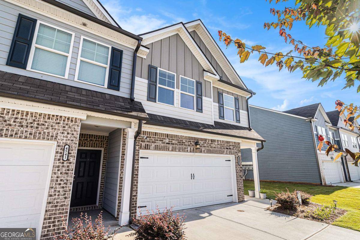 Oakwood, GA 30566,4545 Bishops LN
