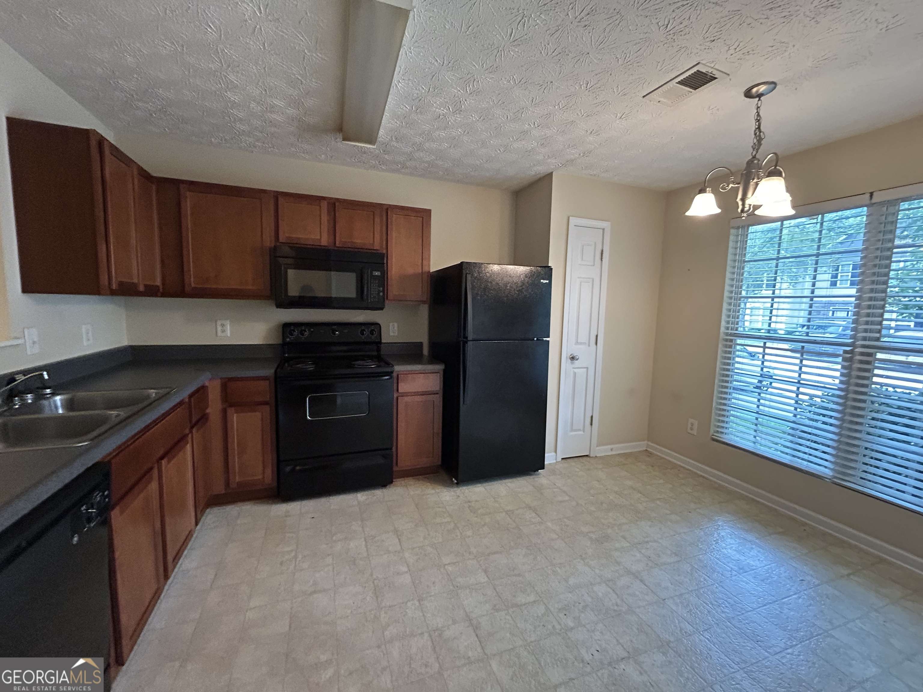 Hampton, GA 30228,1886 Grove WAY