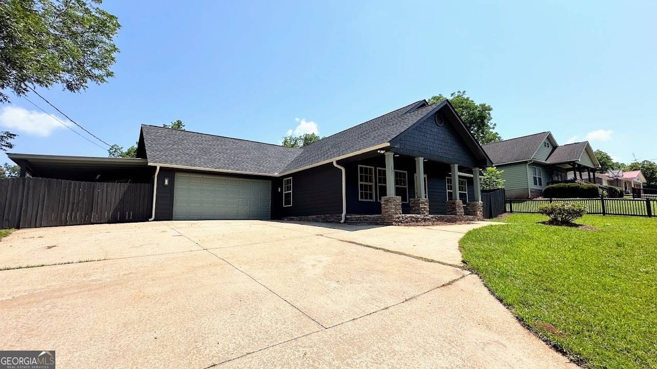 Dadeville, AL 36853,331 E Columbus ST