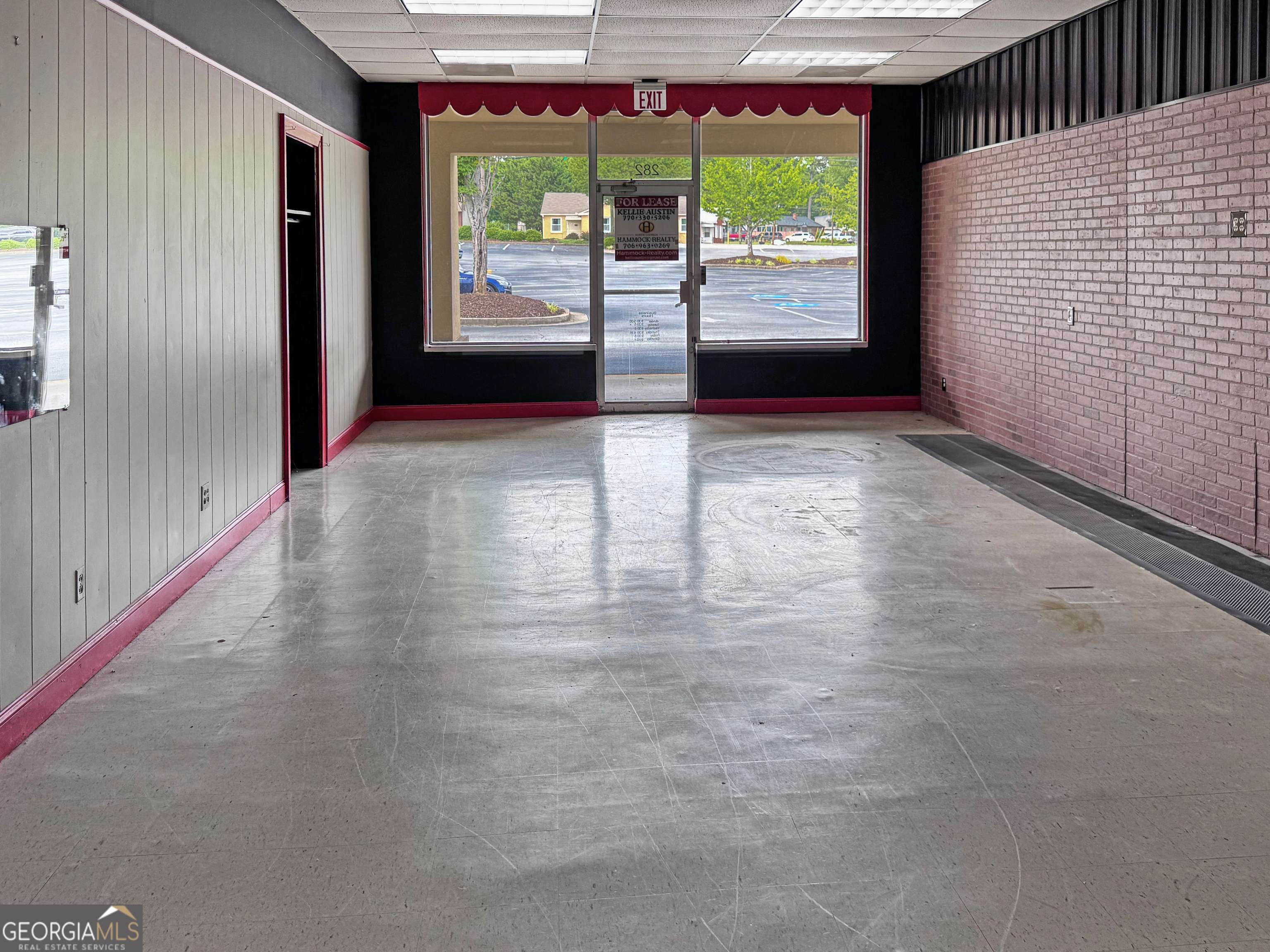 Toccoa, GA 30577,282 Big A RD