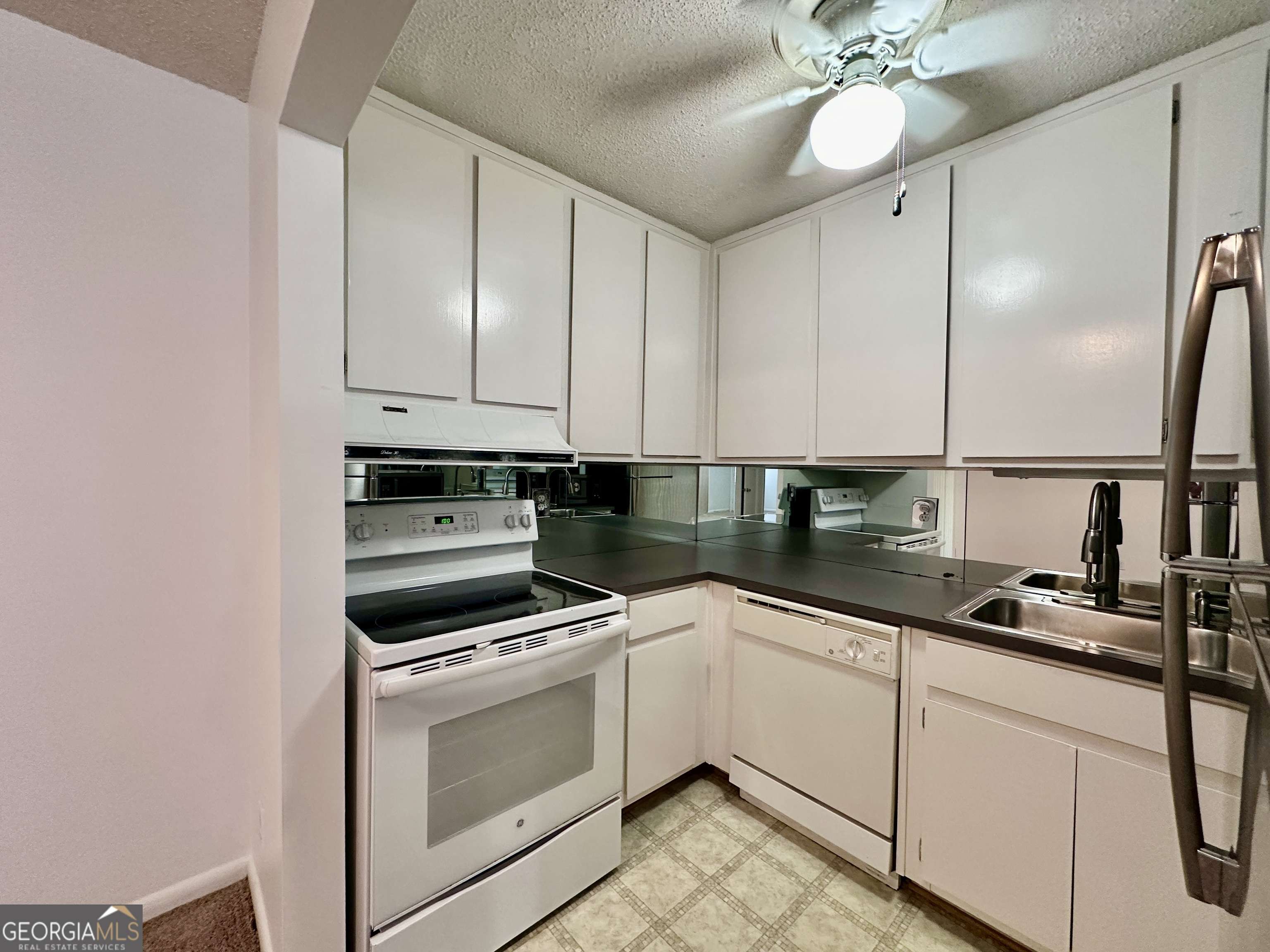 Atlanta, GA 30342,4266 Roswell RD NE #APT J 3