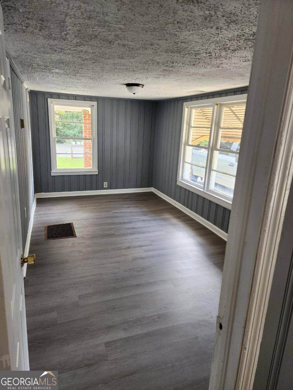 Forsyth, GA 31029,507 W Main St