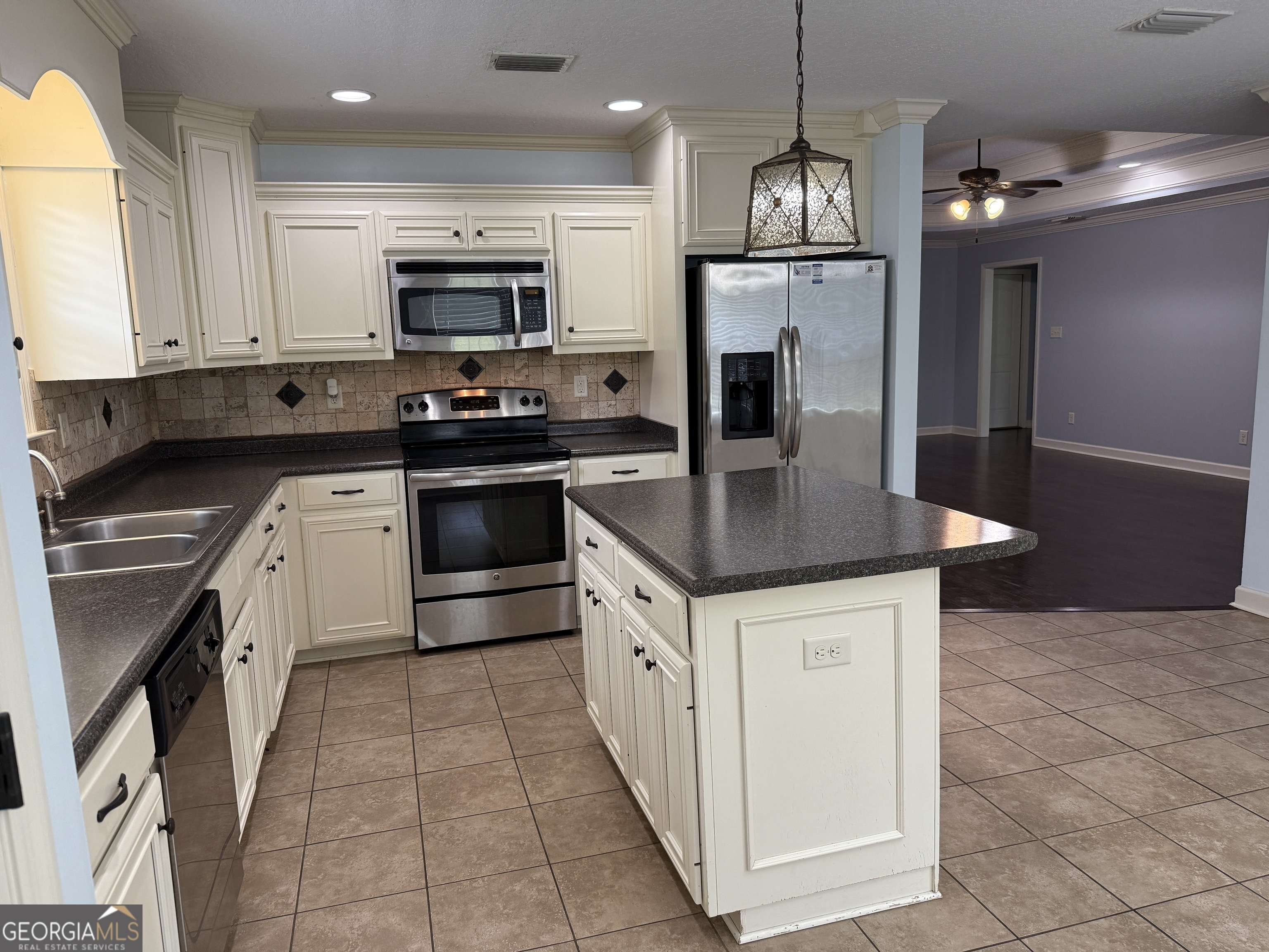 Hahira, GA 31632,4247 Shadow Garden DR