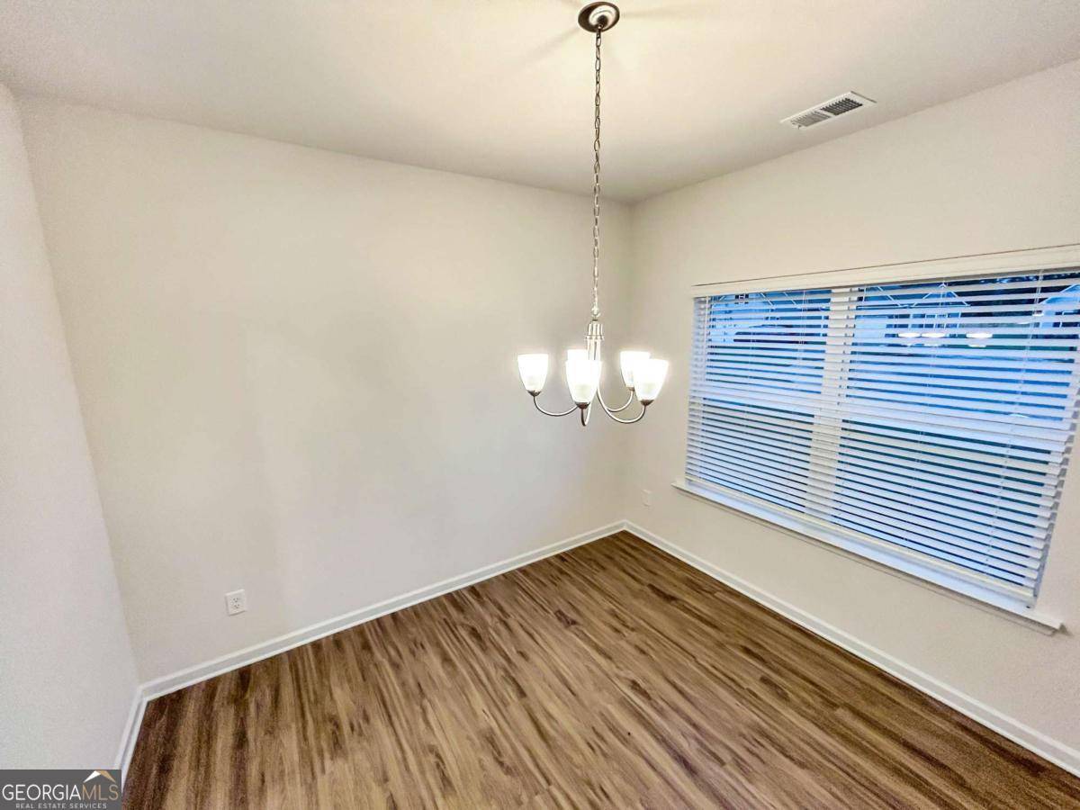 Cartersville, GA 30120,203 Edna TRL