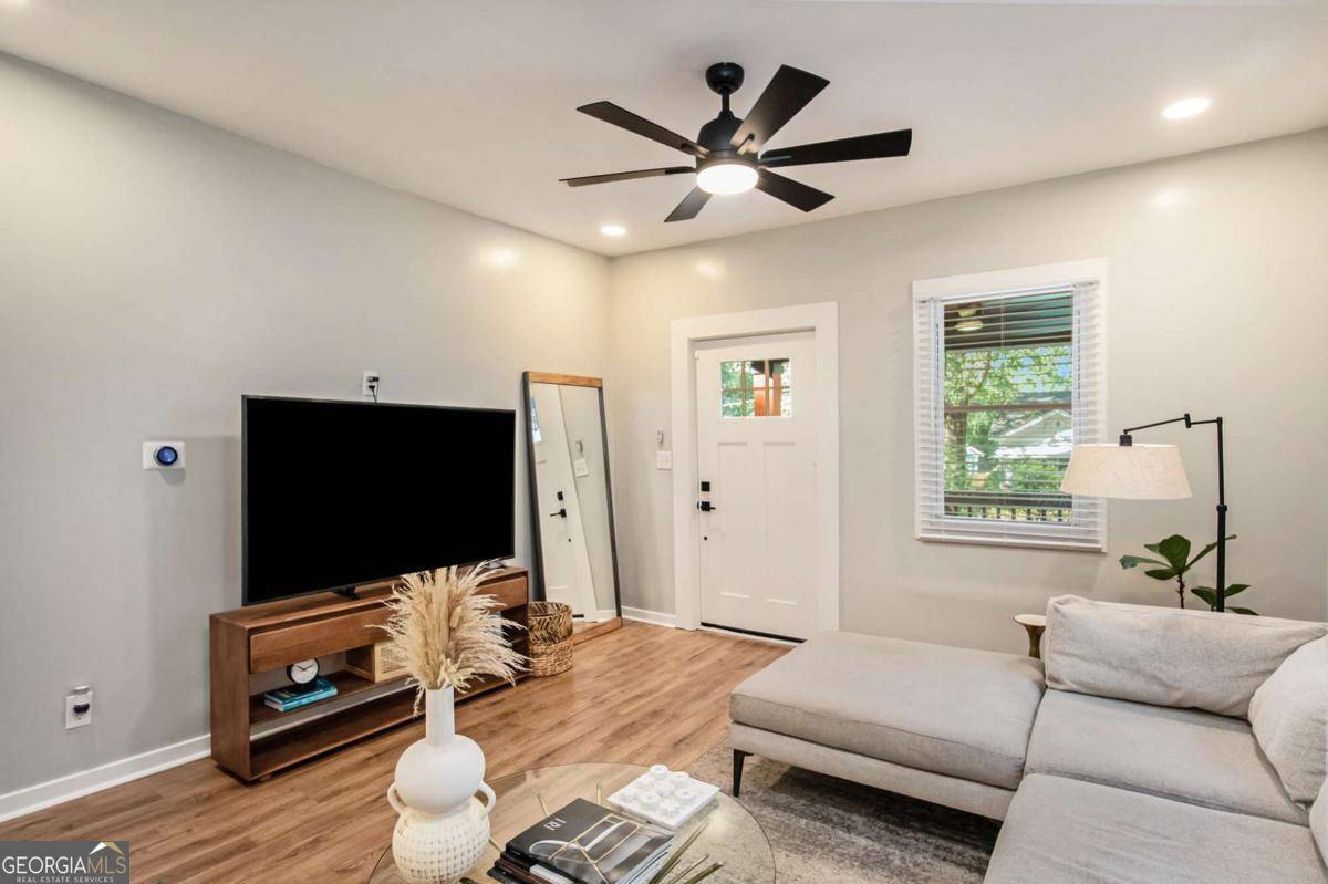 Atlanta, GA 30344,1336 Mcclelland AVE