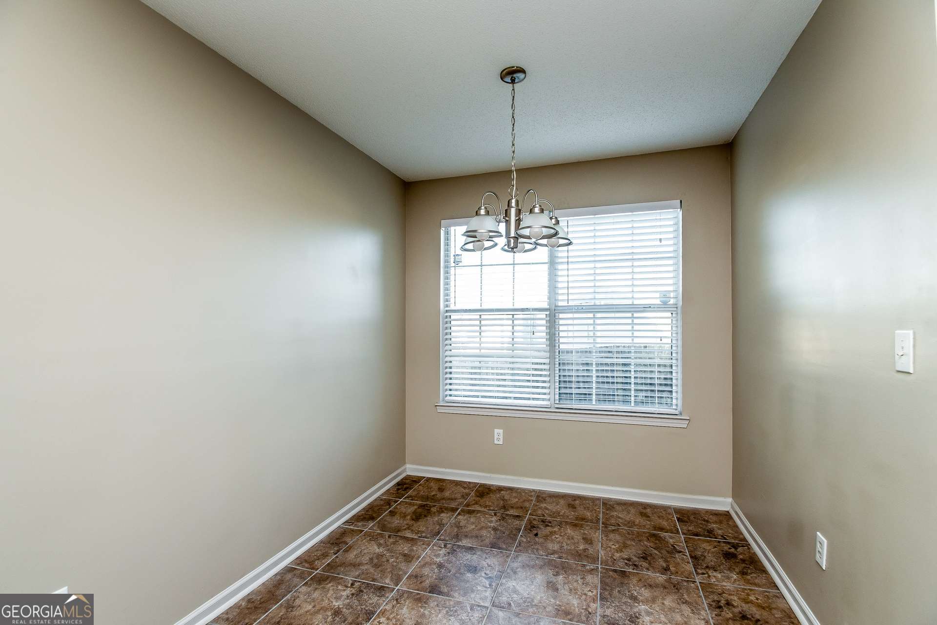 Ellenwood, GA 30294,2010 Boulder Gate DR