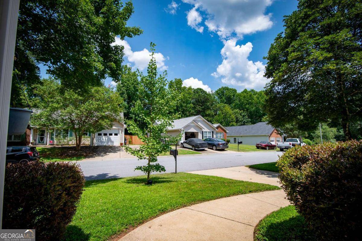 Athens, GA 30605,165 Spring Lake DR