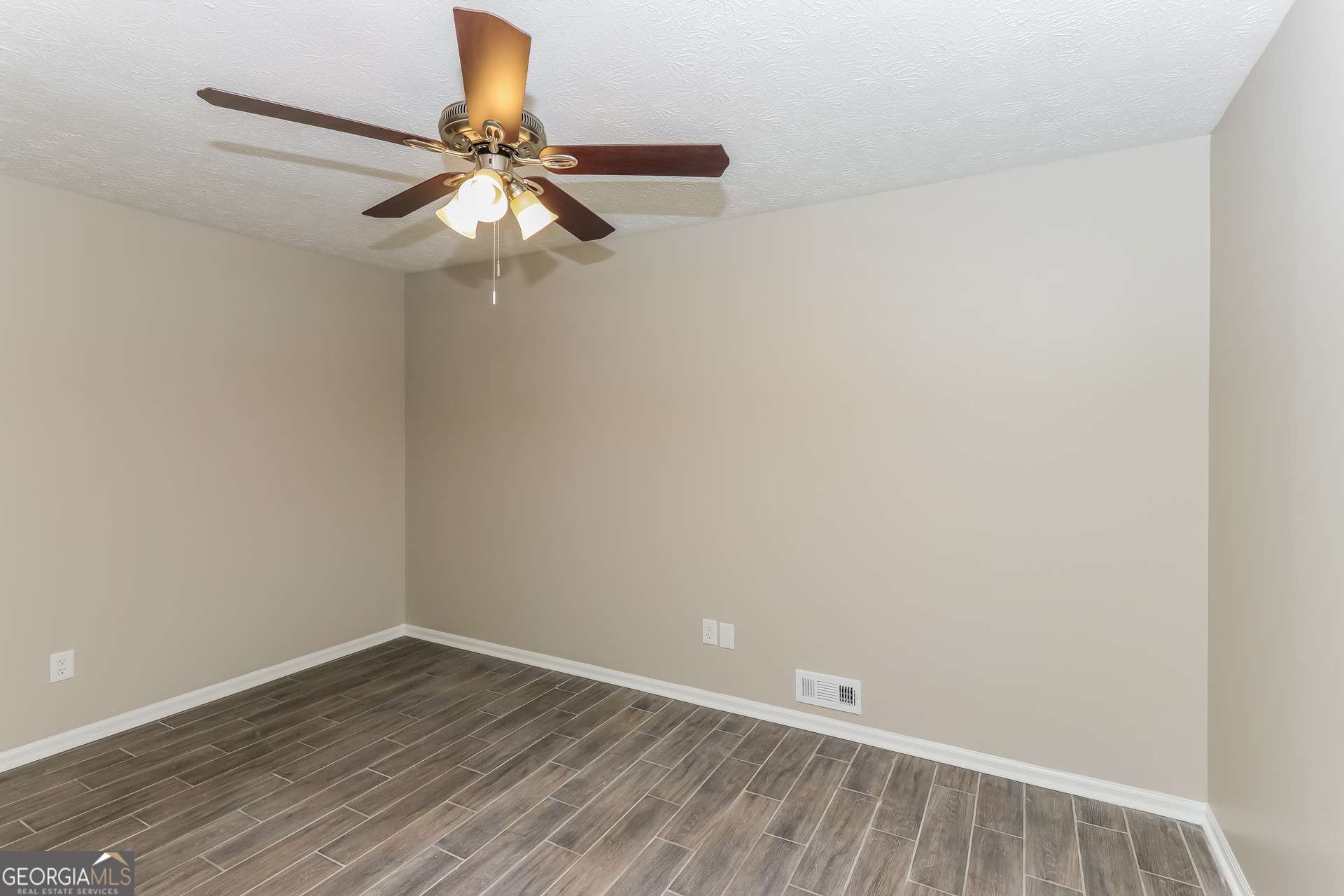 Rex, GA 30273,6664 Branch DR