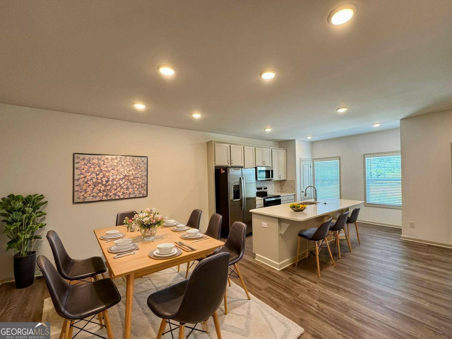 Newnan, GA 30265,9 Mercury LN