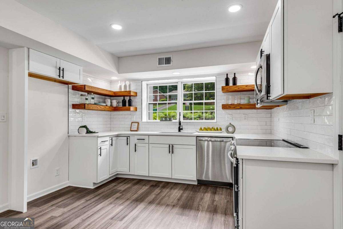 Decatur, GA 30033,2550 Laurel Ridge DR