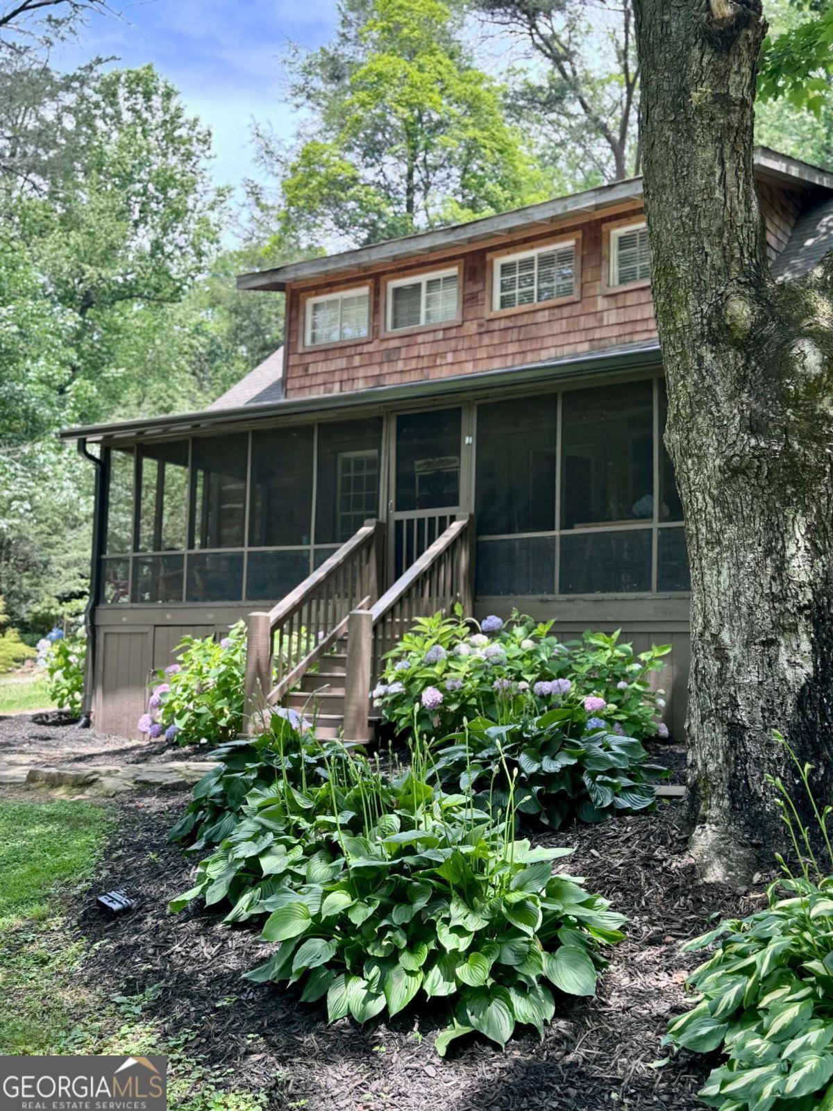 Mountain City, GA 30562,19 Mccoy ST