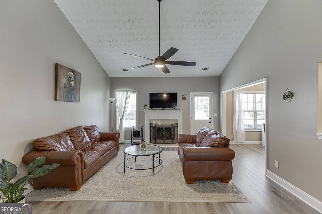 Buford, GA 30519,3153 Morgan Box LN NE