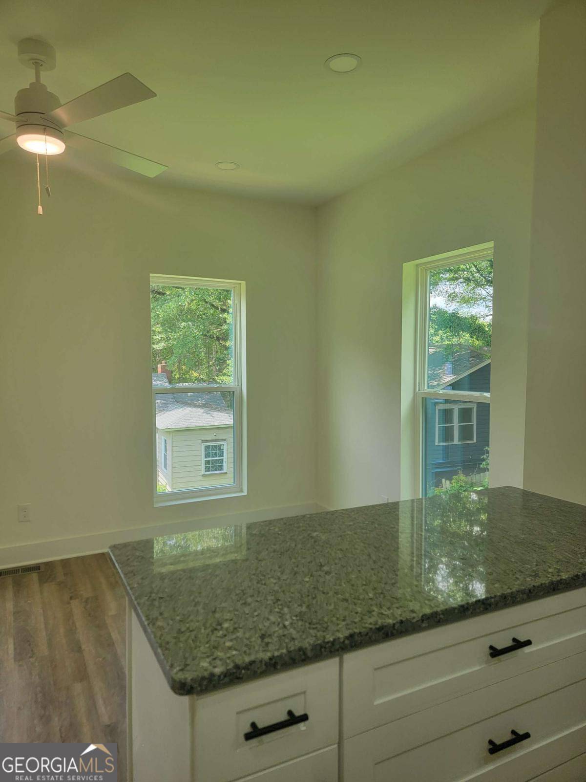 Atlanta, GA 30310,1351 Brewster ST SW #4