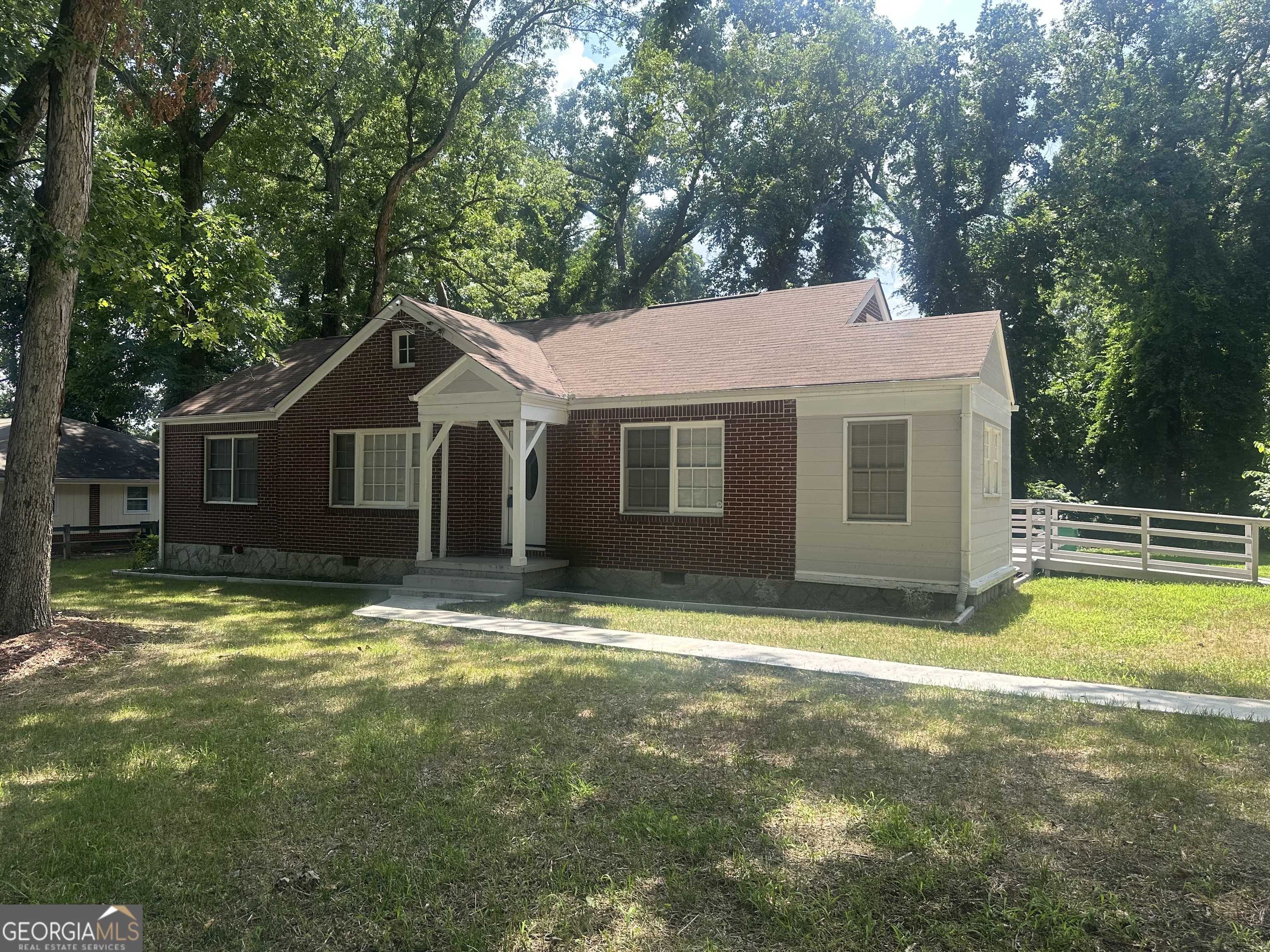Stone Mountain, GA 30083,718 N Hairston RD