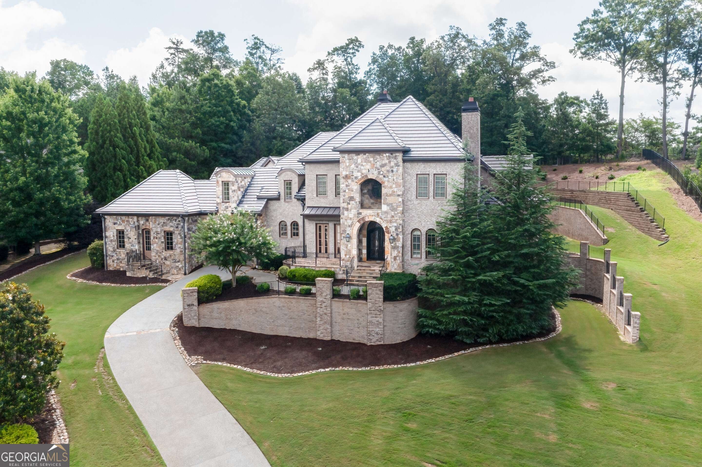 Alpharetta, GA 30022,9695 Almaviva DR
