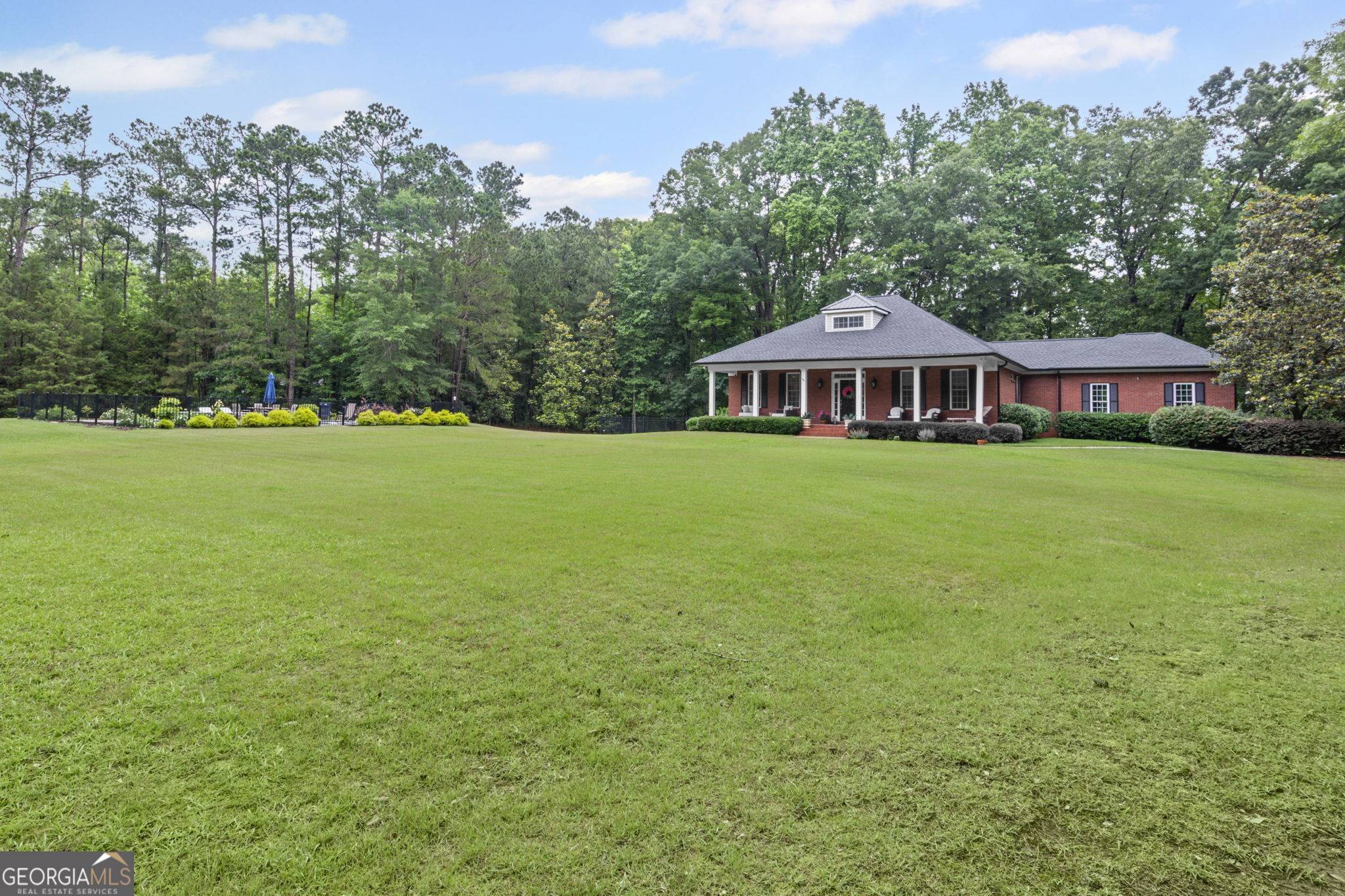 Newnan, GA 30263,1121 Country Club RD