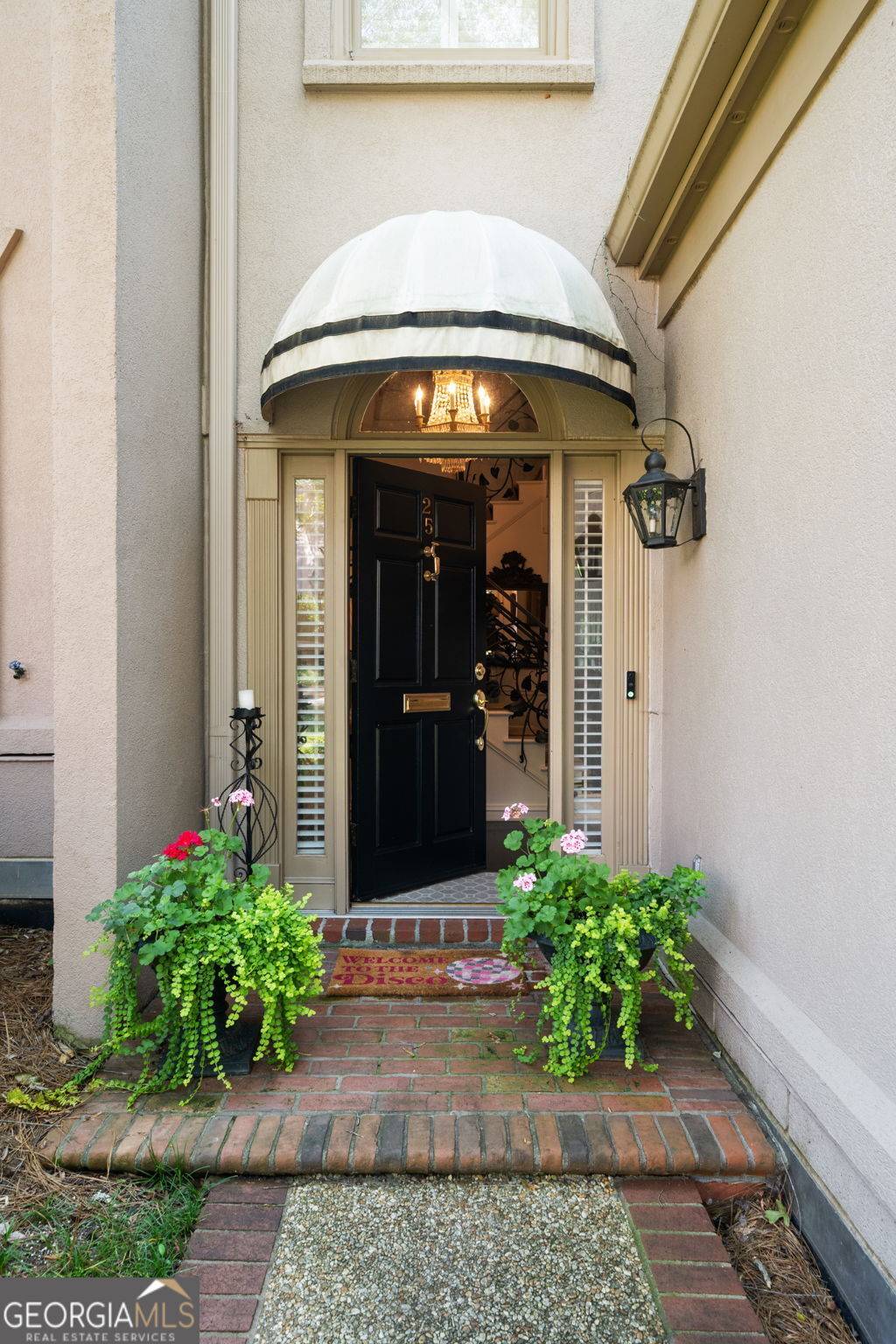 Atlanta, GA 30305,2525 Peachtree RD NE #25