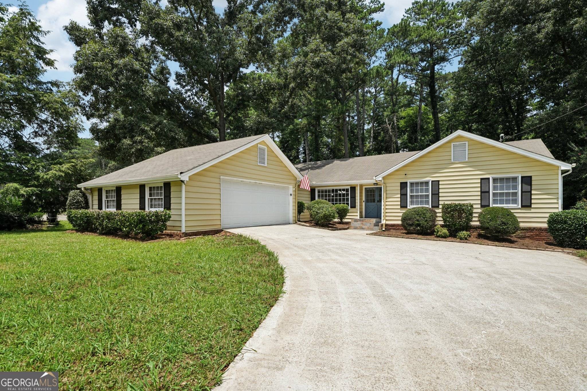 Conyers, GA 30013,2466 Country Club DR