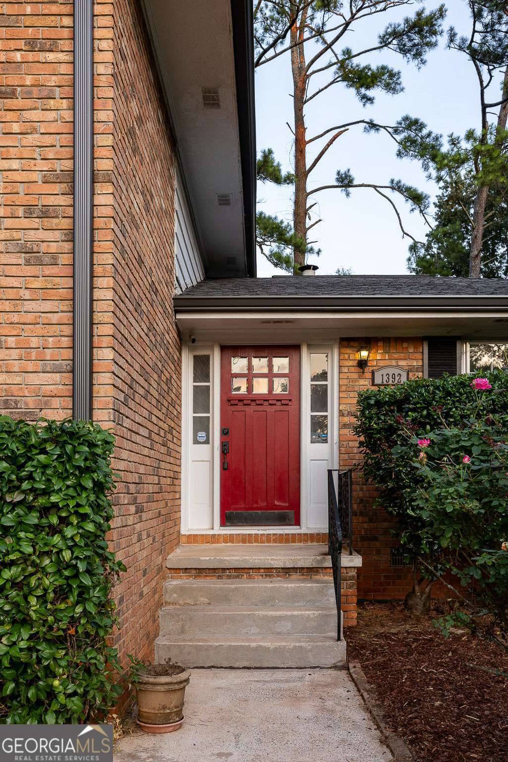 Decatur, GA 30032,1392 Cornwall RD